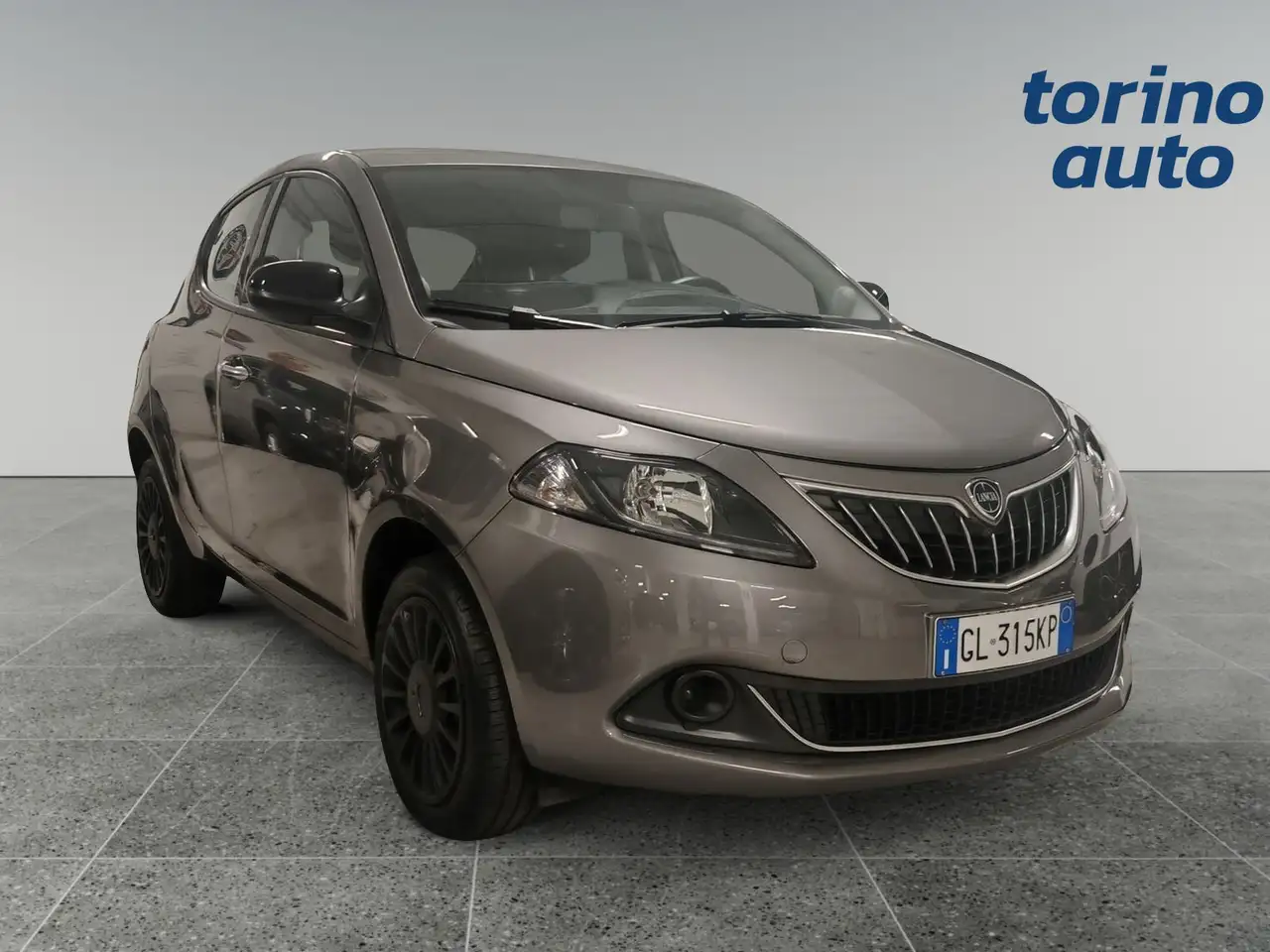 Lancia Ypsilon Ypsilon 1.0 FireFly 5 porte S&S Hybrid Ecochic Silver