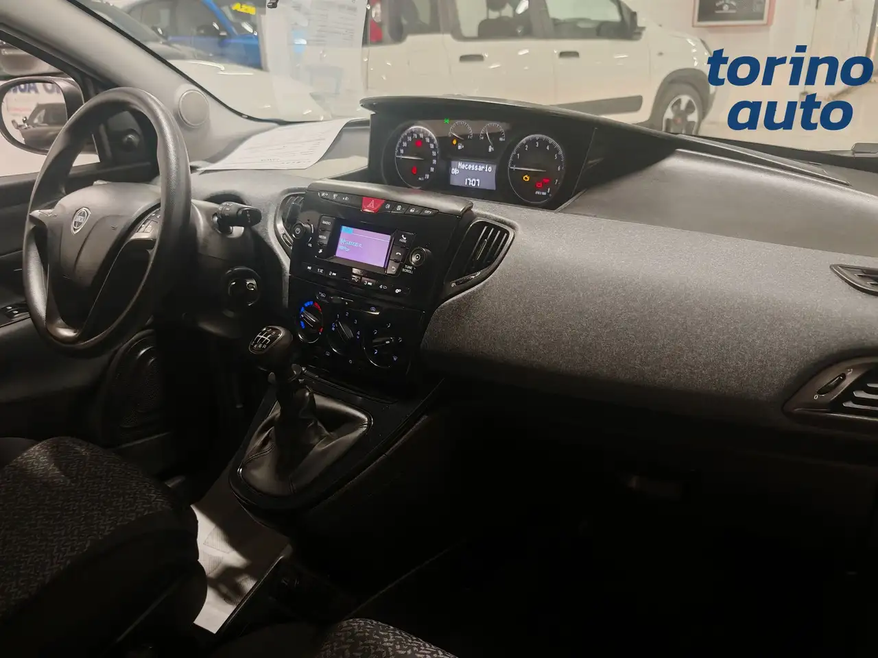 Lancia Ypsilon Ypsilon 1.0 FireFly 5 porte S&S Hybrid Ecochic Silver 6