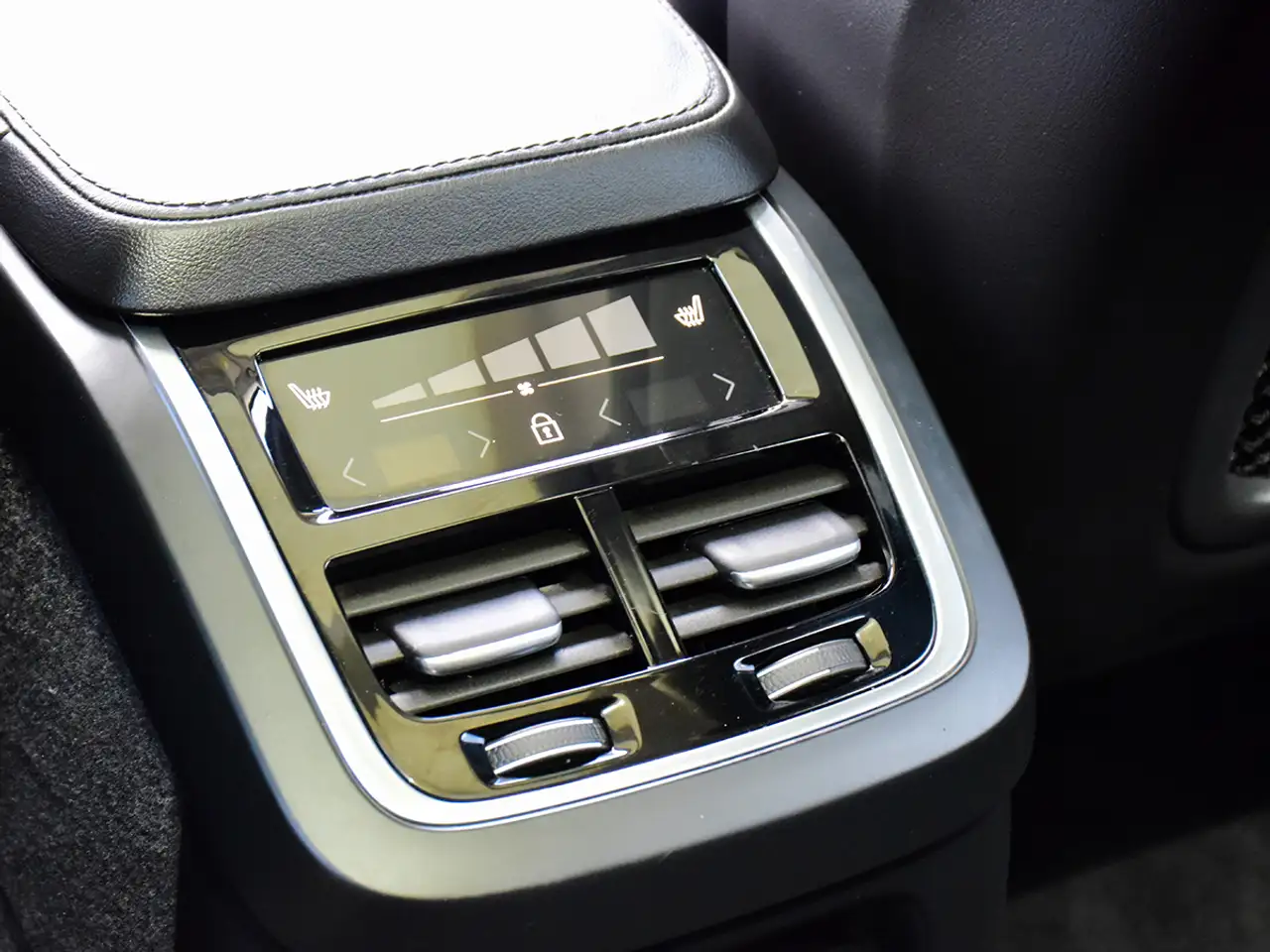 Volvo XC90 снимка Volvo XC90