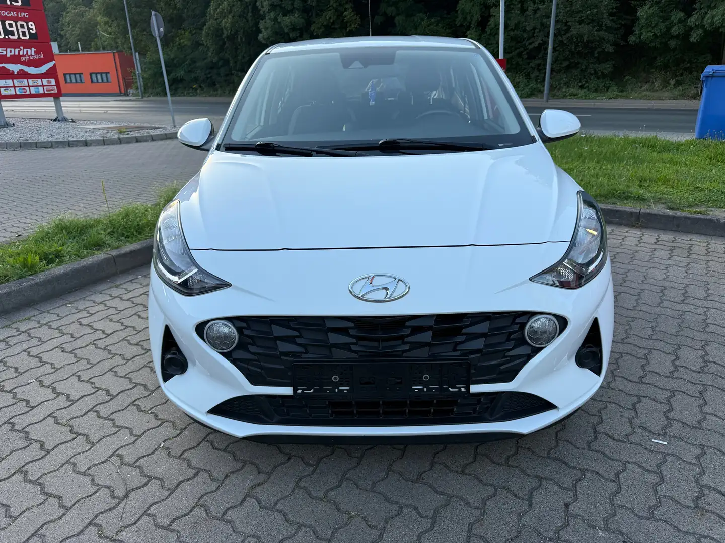 Hyundai i10 EDITION 91,000 KM   Klimaanlage Weiß - 2