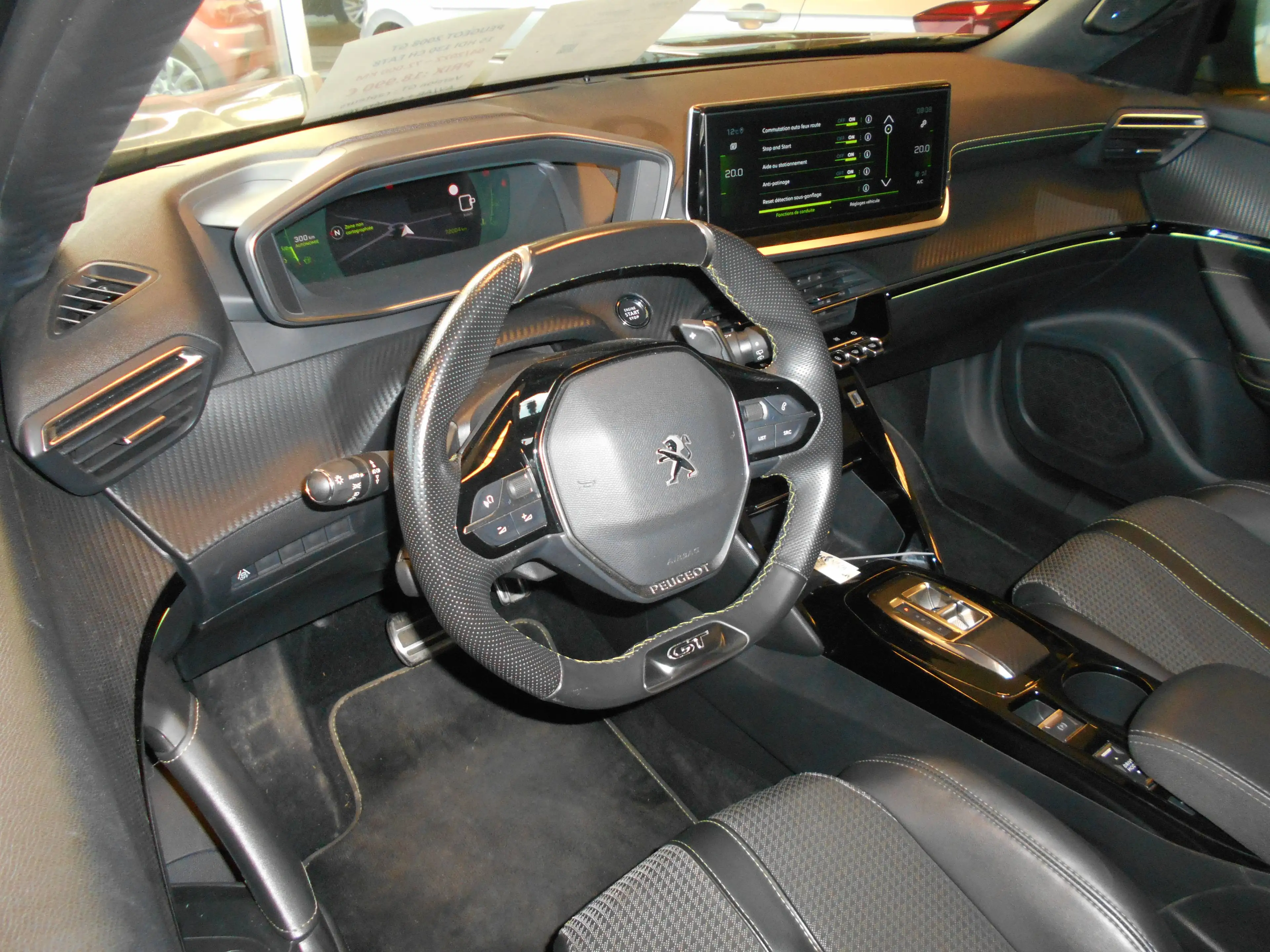 Peugeot 2008 2008 1.5 BlueHDi GT S — photo 12