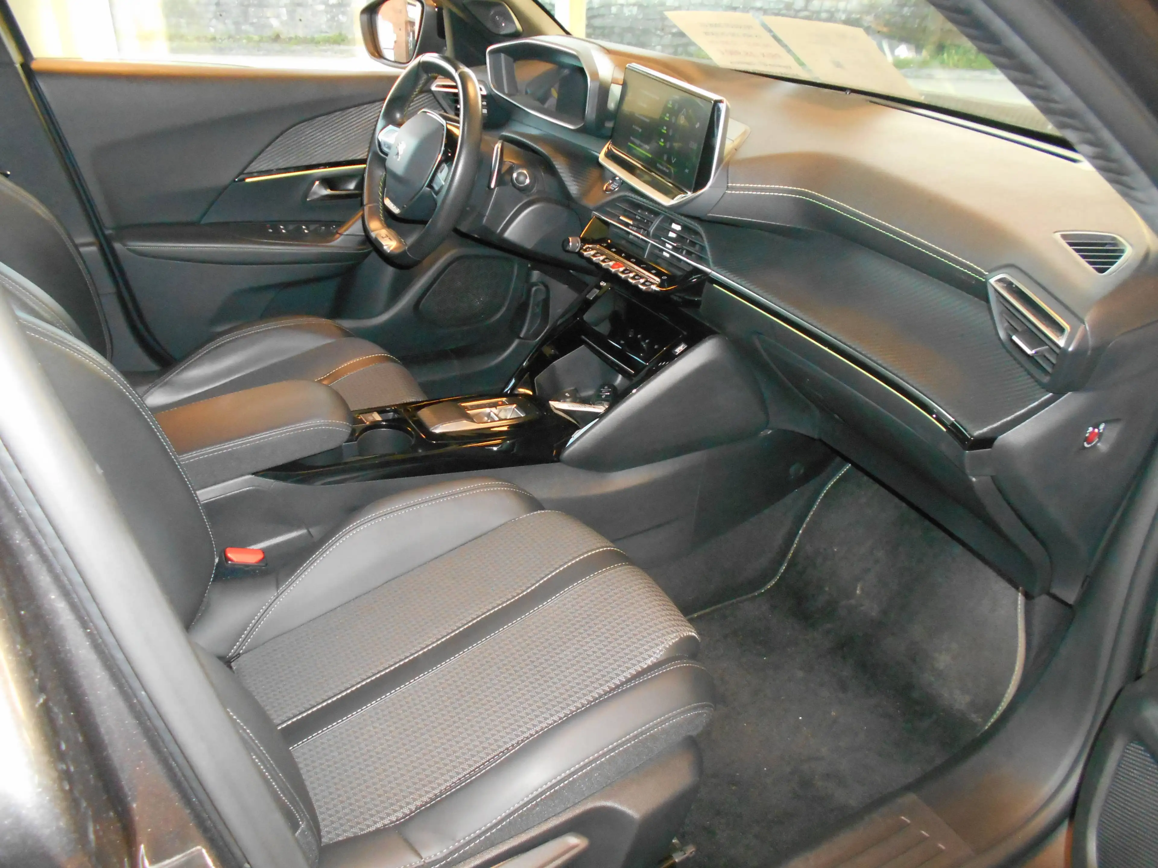 Peugeot 2008 2008 1.5 BlueHDi GT S — photo 7