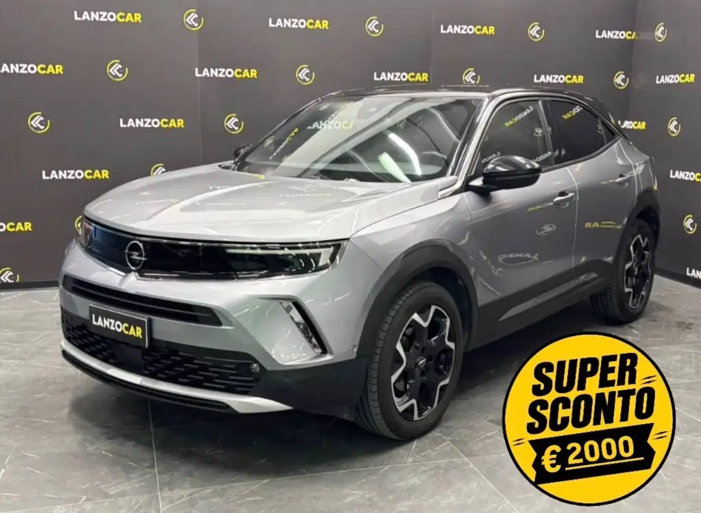 Opel Mokka, 1.2 T ULTIMATE BICOLOR 130CV AT8 *DIVERSI COLORI*, colore grigio, 2023, benzina | usata in vendita da LANZOCAR