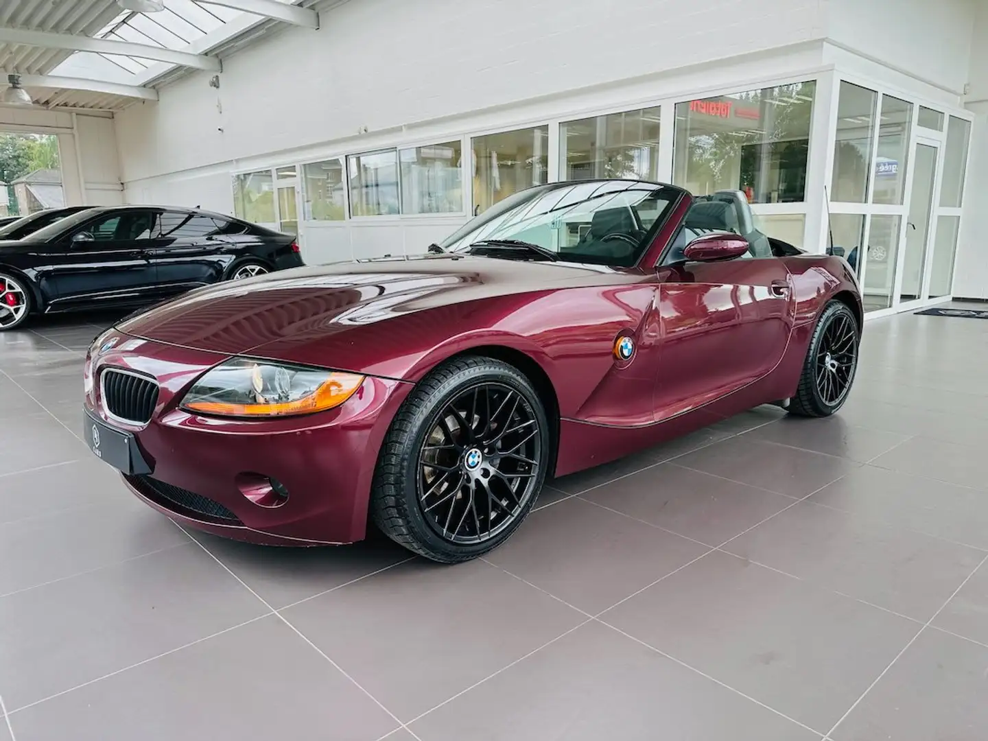 BMW Z4 2.2i 24v *** CUIR + CLIM *** Rood - 1