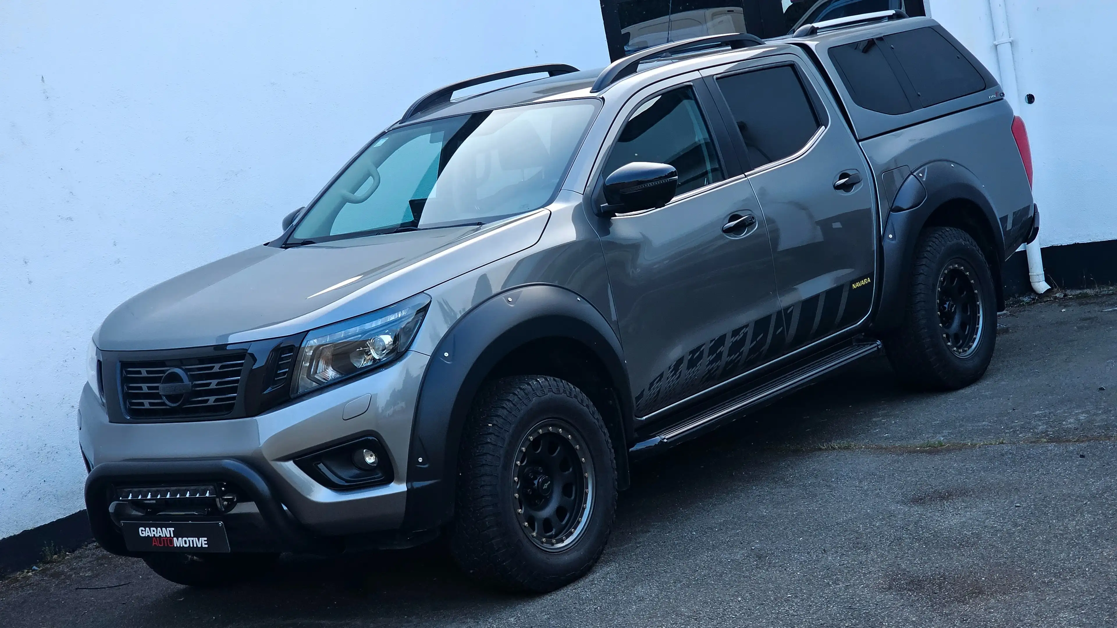 Nissan Navara BLACK ED. N-GUARD *OFFROAD PACK €24289 EX BTW — photo 2