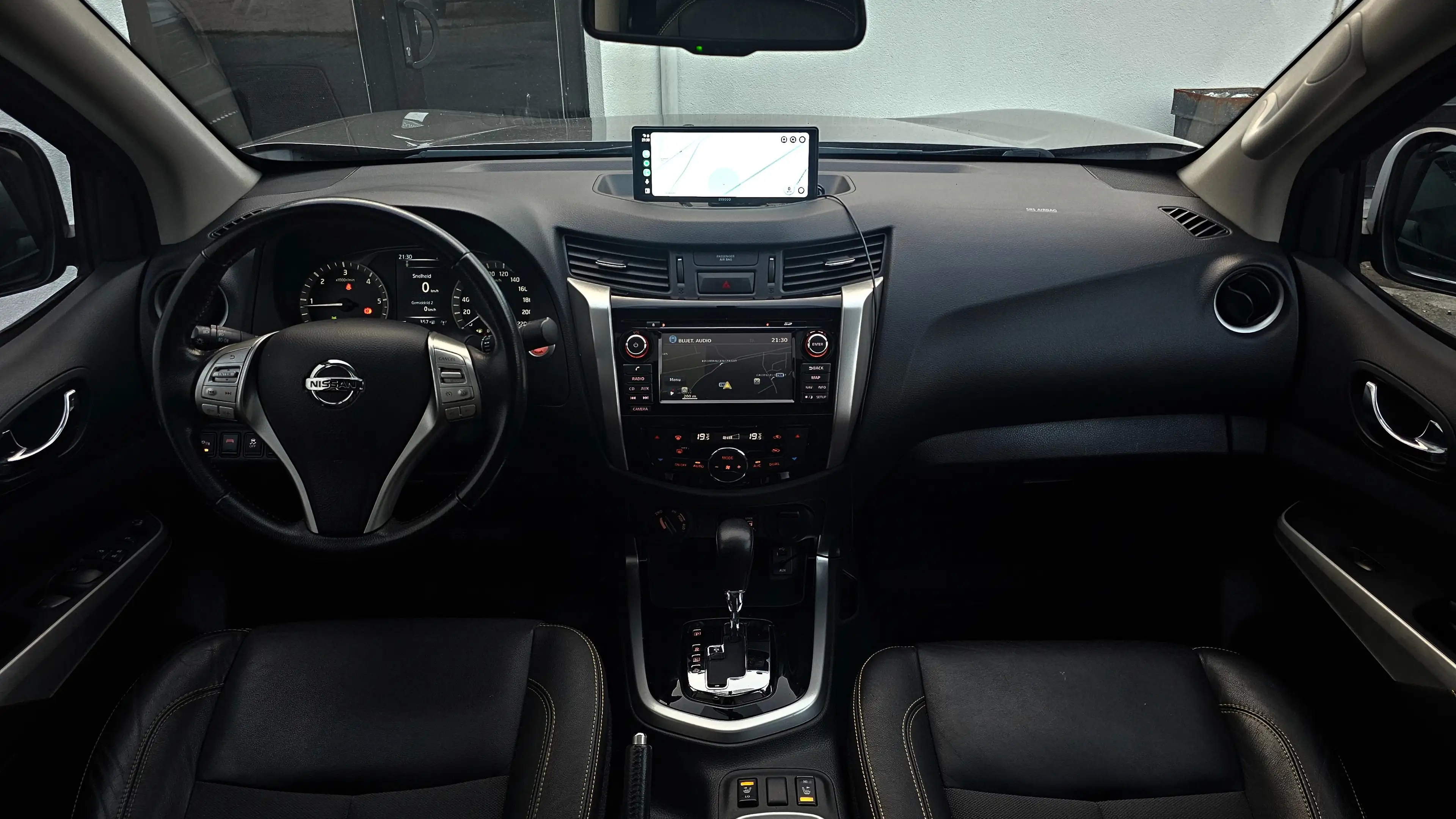 Nissan Navara BLACK ED. N-GUARD *OFFROAD PACK €24289 EX BTW — photo 11