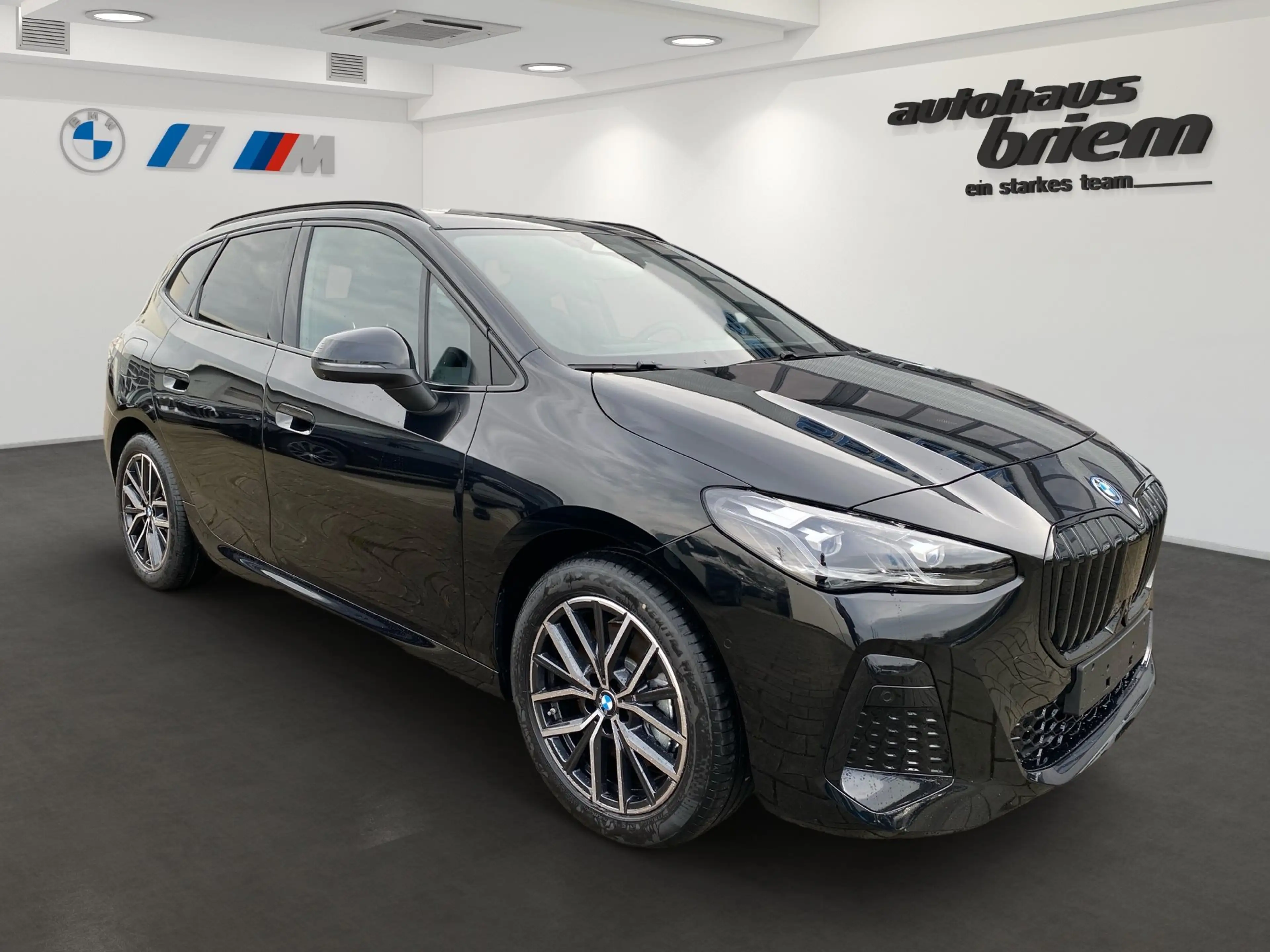 BMW 230 e xDrive  Active Tourer, BRIEM LAGERAKTION — photo 2