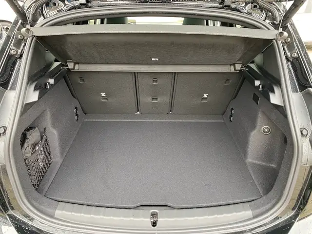 BMW 2 Series view 12