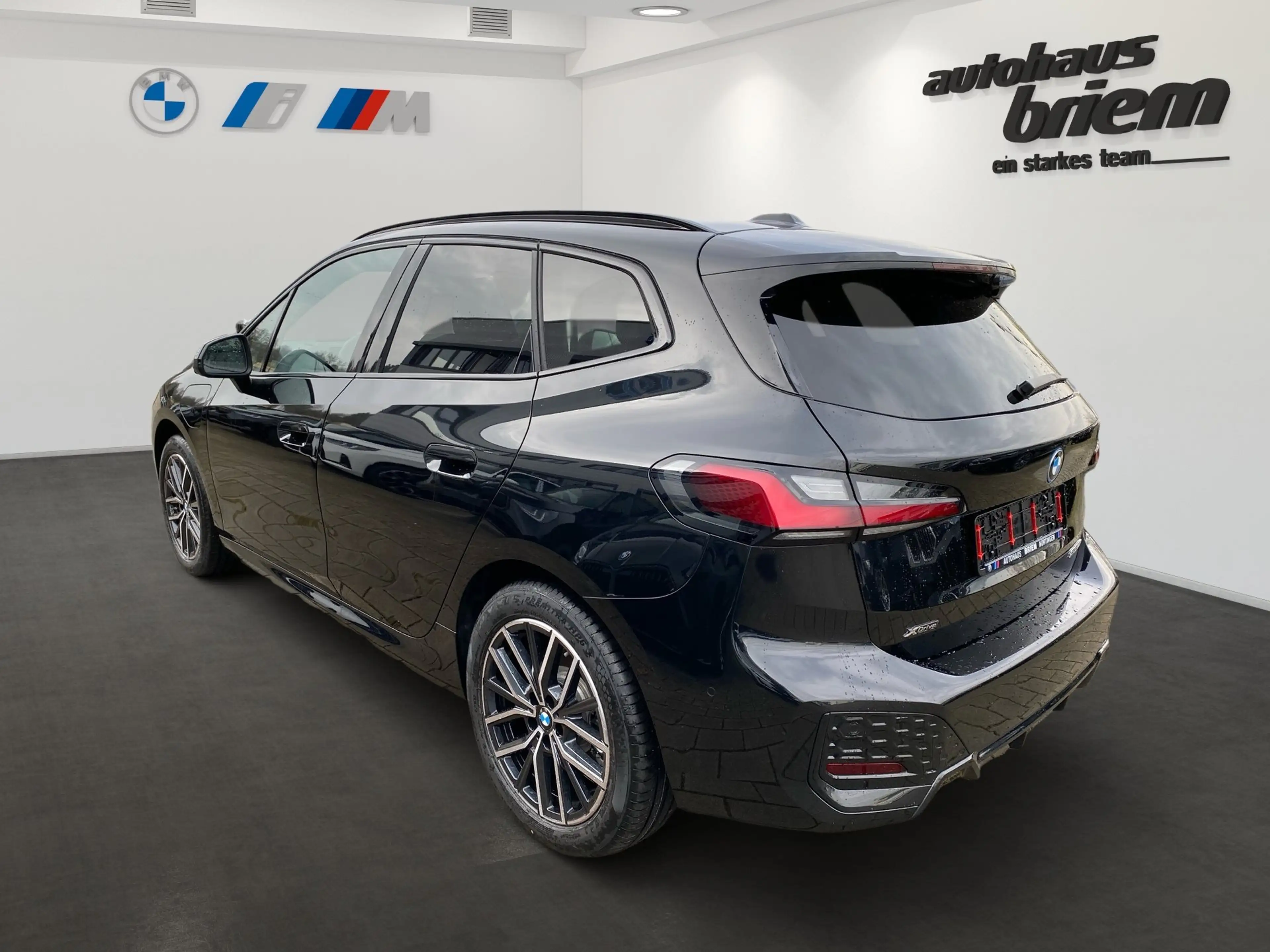 BMW 230 e xDrive  Active Tourer, BRIEM LAGERAKTION — photo 4