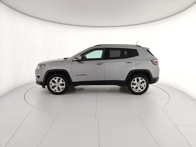 Jeep Compass view 3