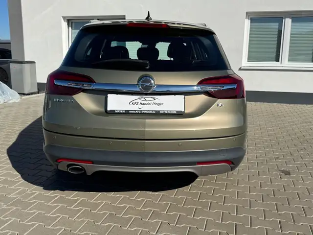 Opel Insignia view 7