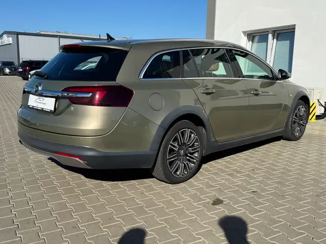 Opel Insignia view 6