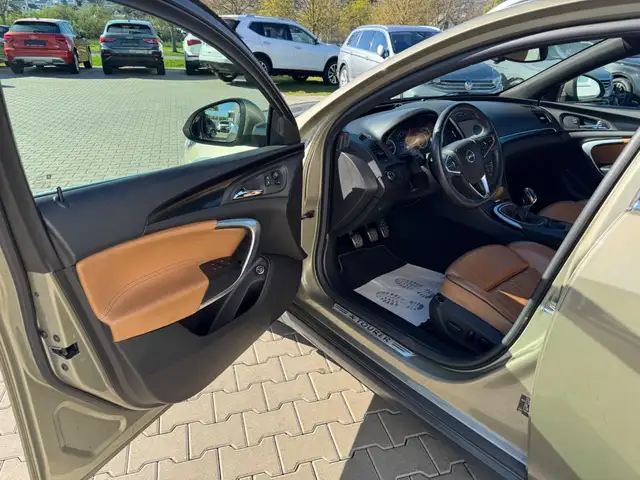 Opel Insignia view 8