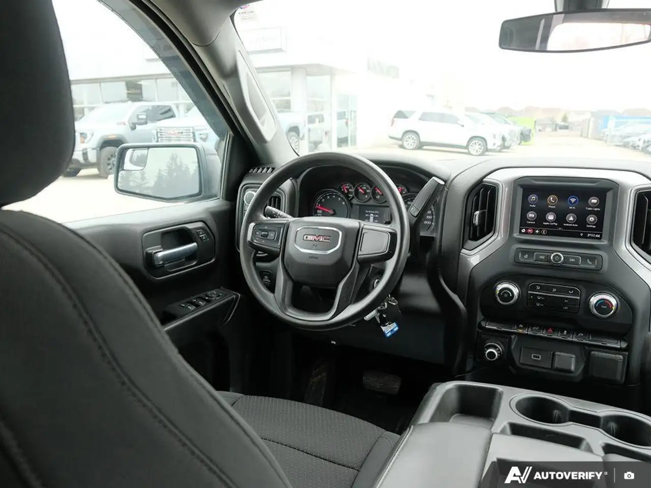 GMC Sierra 1500 снимка GMC Sierra 1500