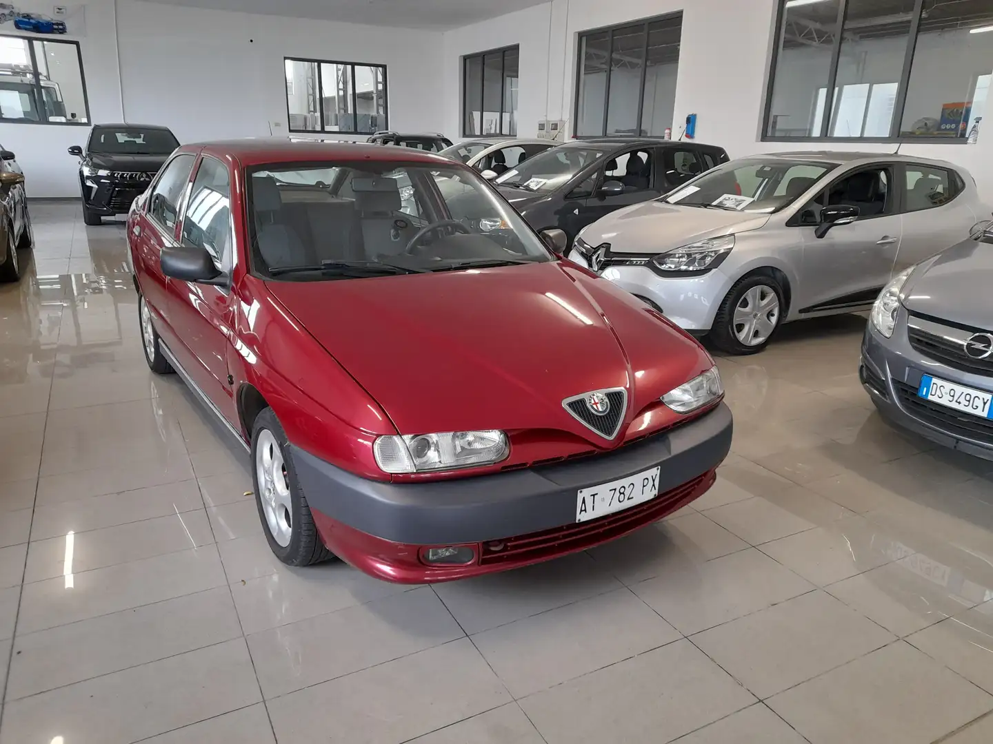Alfa Romeo 146 1.4 T.S L ASI Roşu - 1