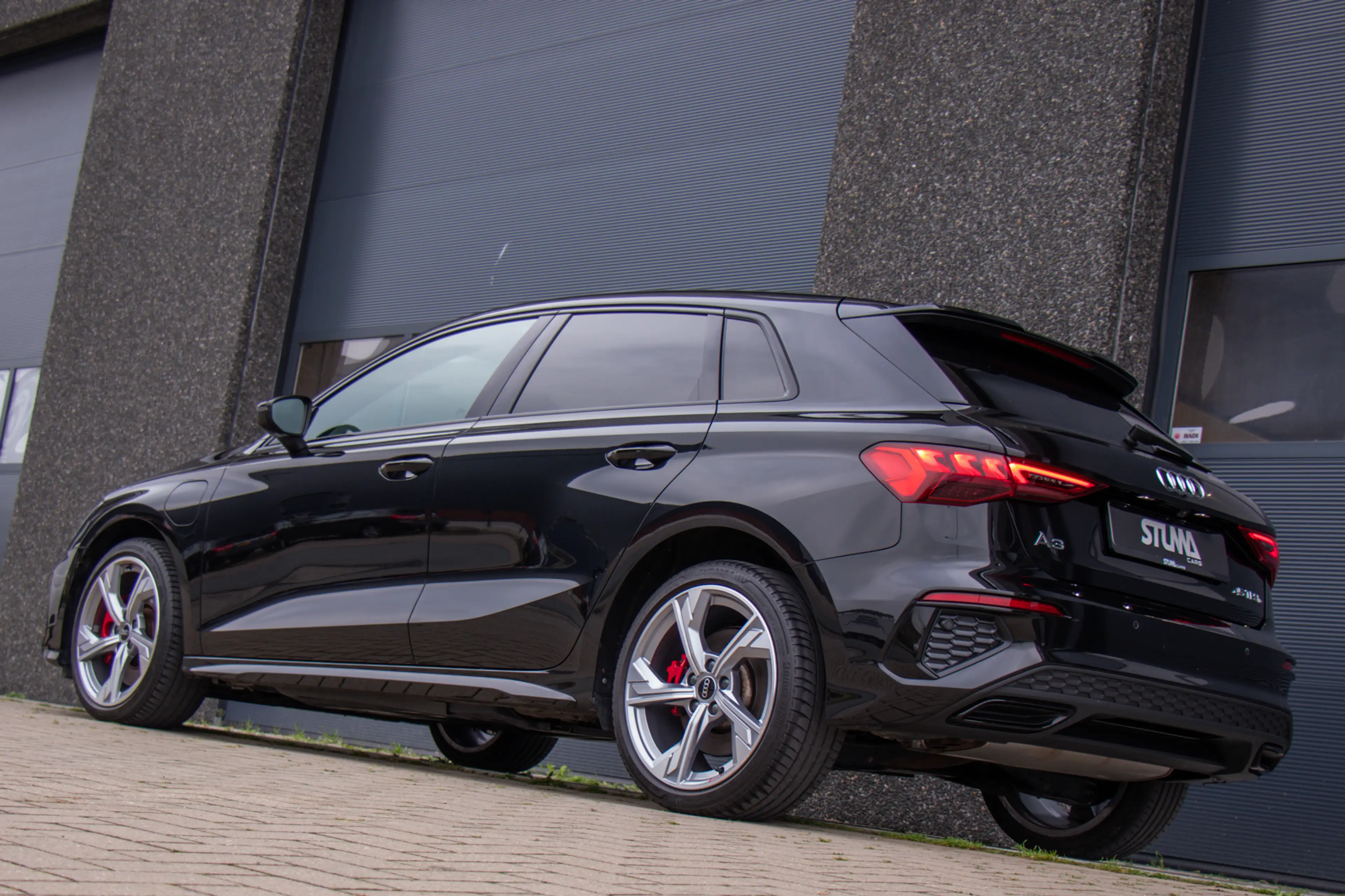 Audi A3 Sportback 45 TFSI e S edition Competition | S-Line — photo 8