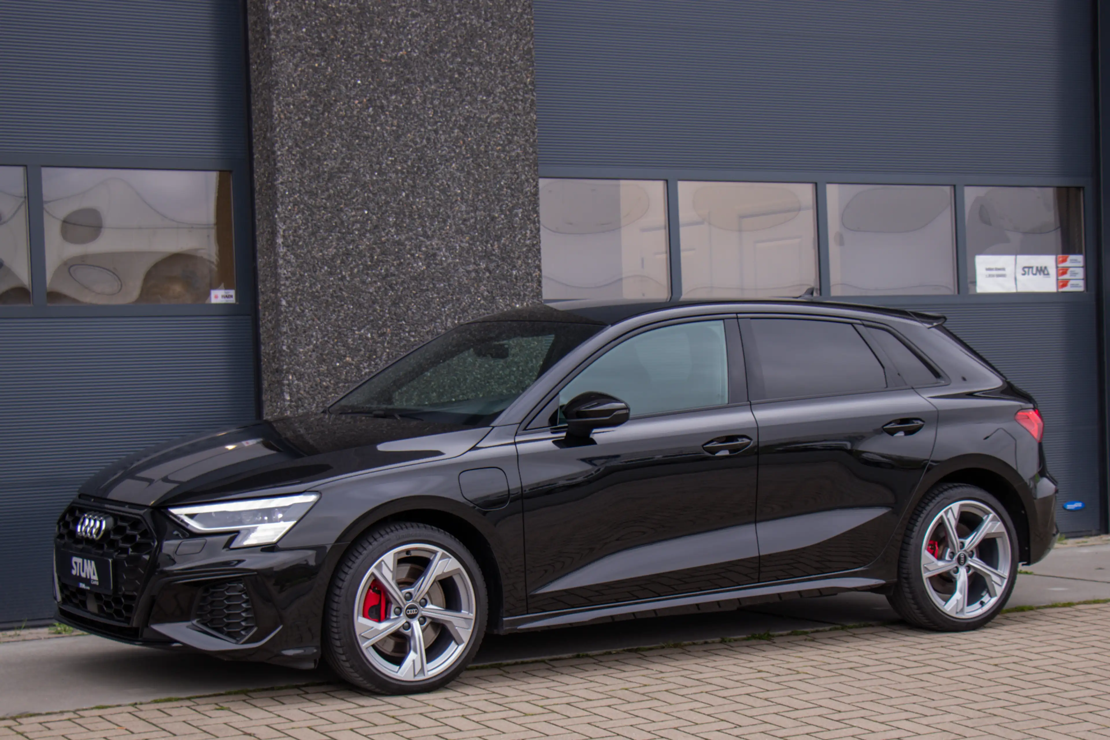 Audi A3 Sportback 45 TFSI e S edition Competition | S-Line — photo 2
