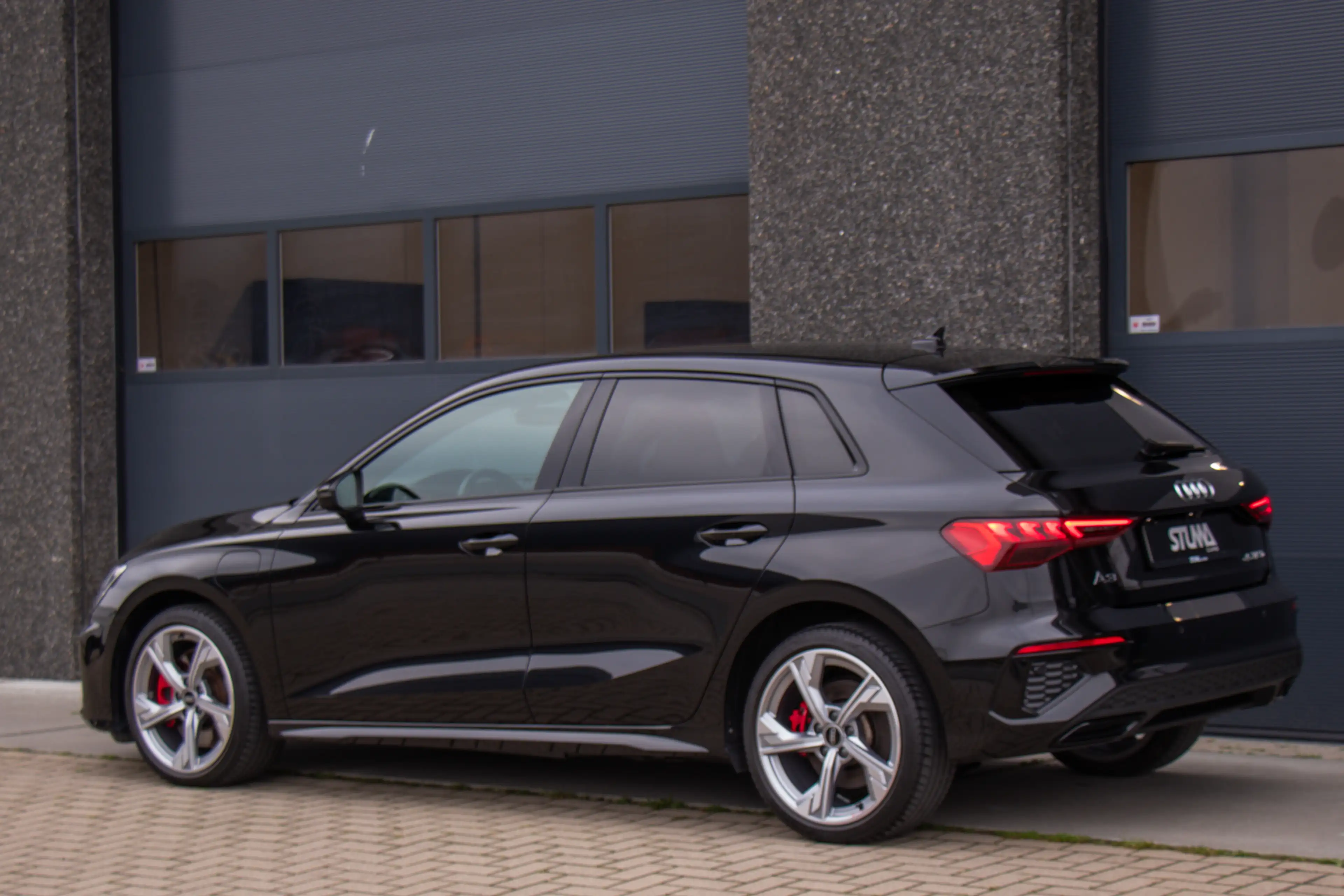 Audi A3 Sportback 45 TFSI e S edition Competition | S-Line — photo 6