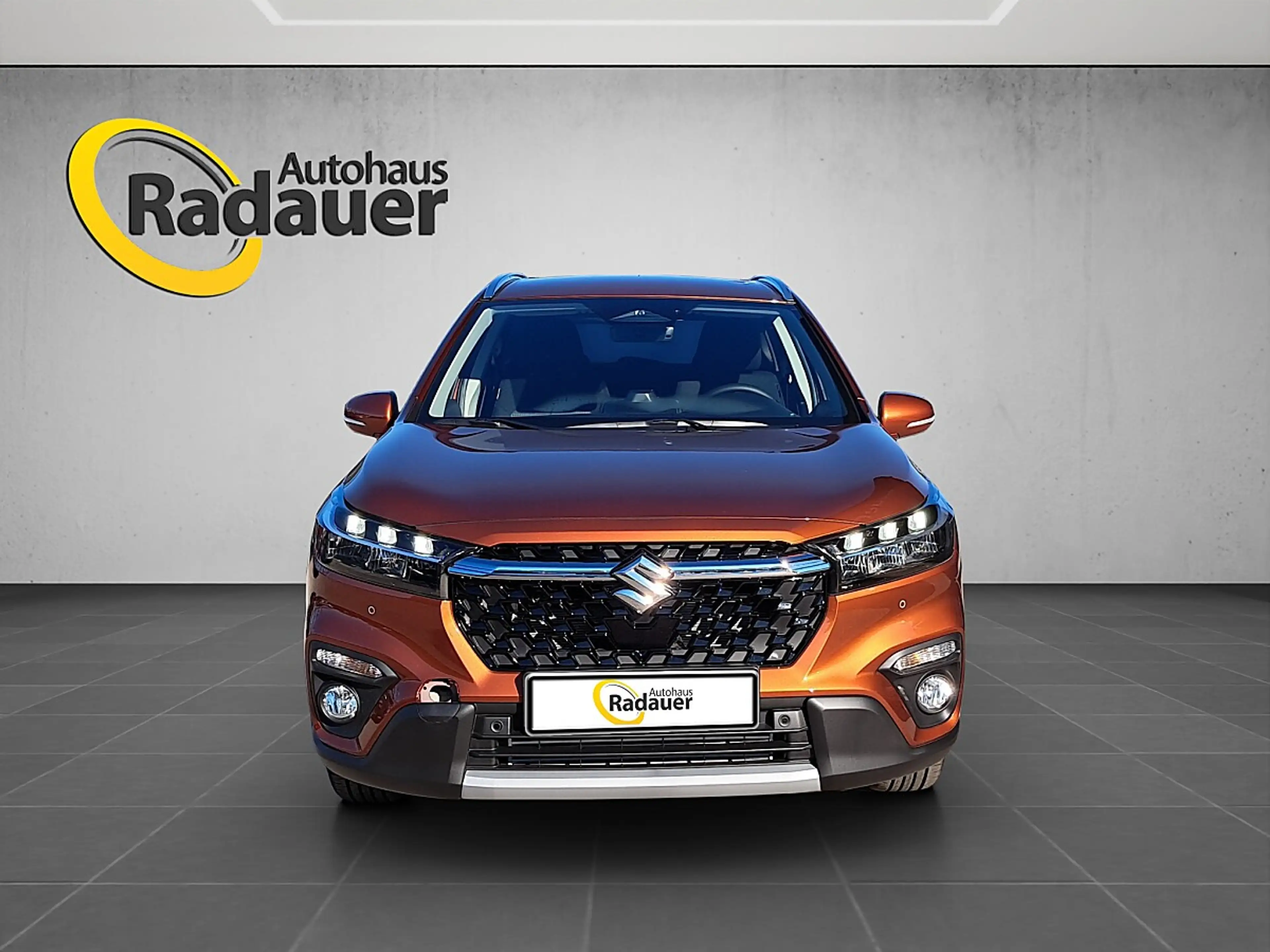 Suzuki S-Cross 1,4 Hybrid shine Aut. — photo 8
