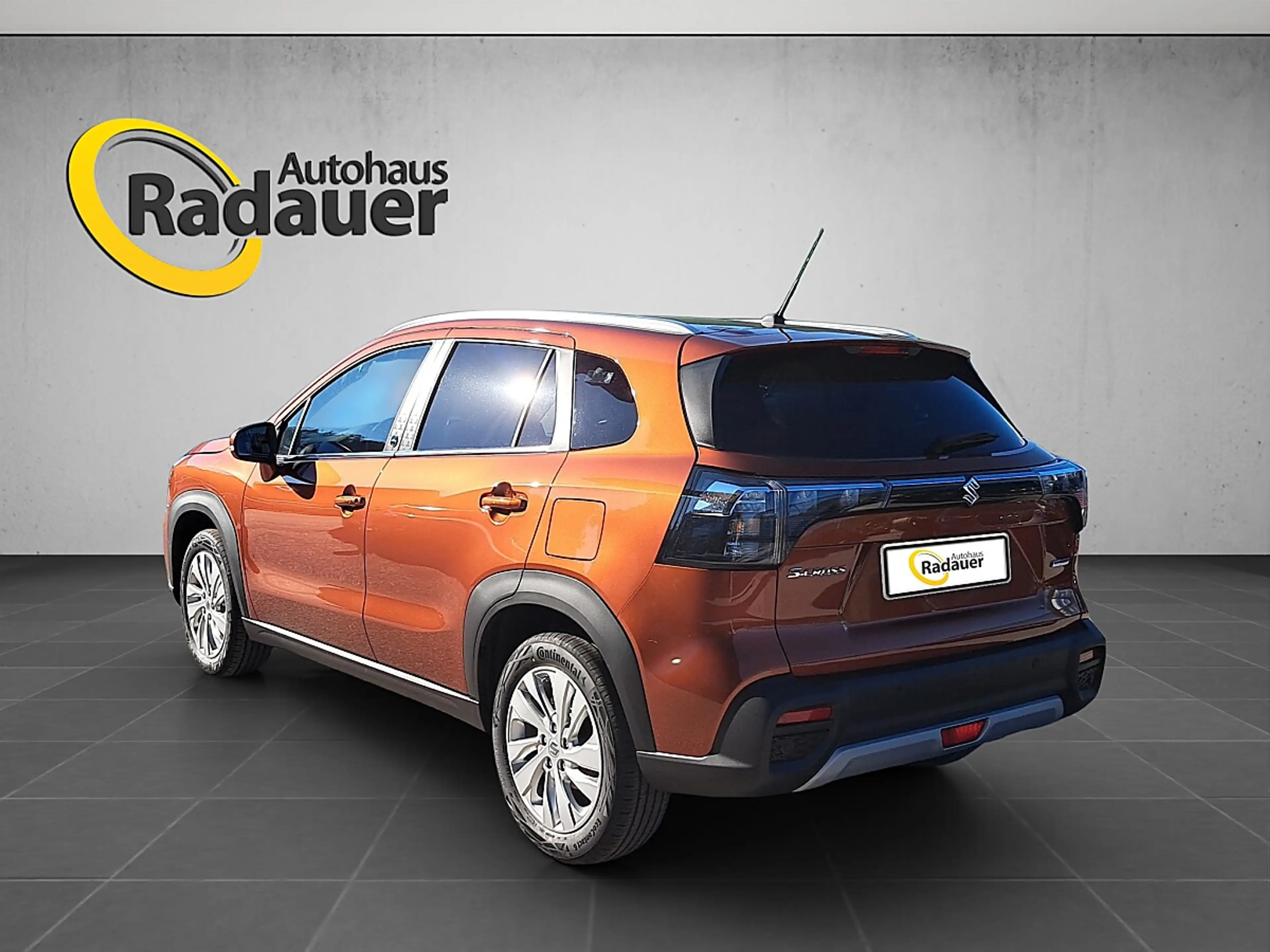 Suzuki S-Cross 1,4 Hybrid shine Aut. — photo 3