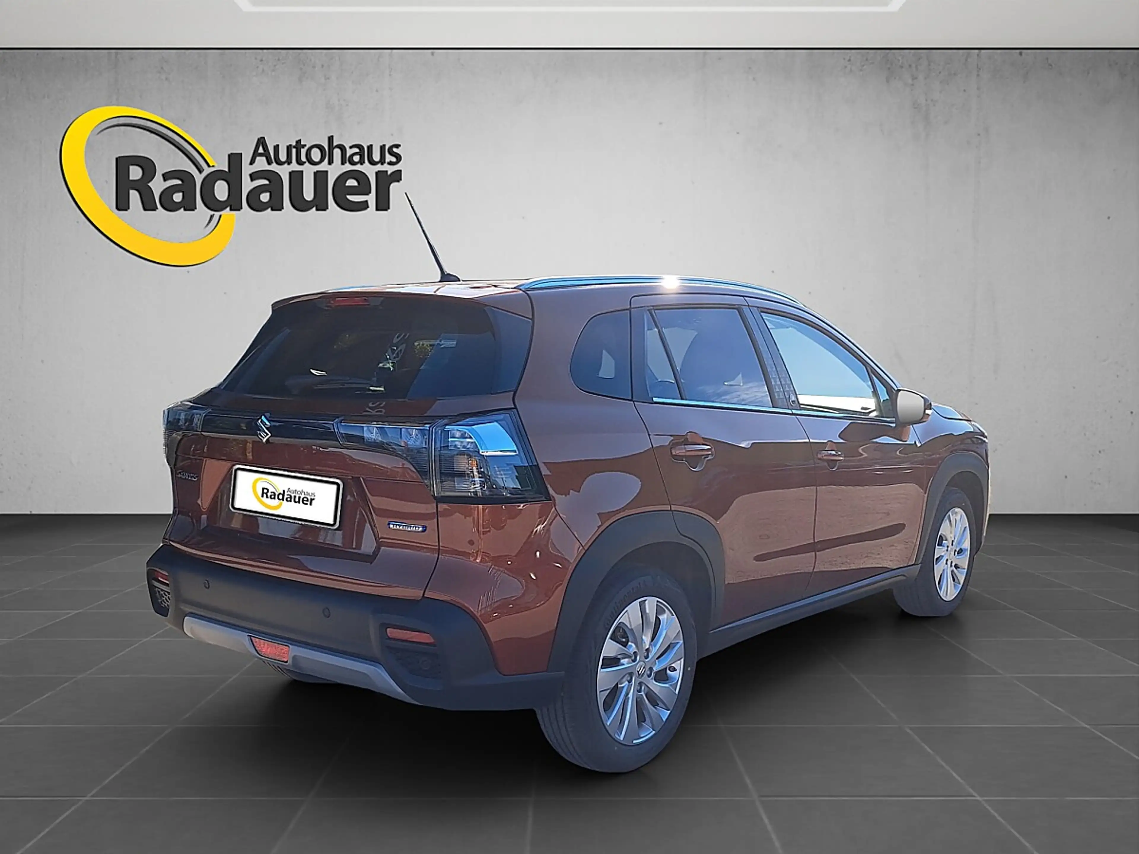 Suzuki S-Cross 1,4 Hybrid shine Aut. — photo 5
