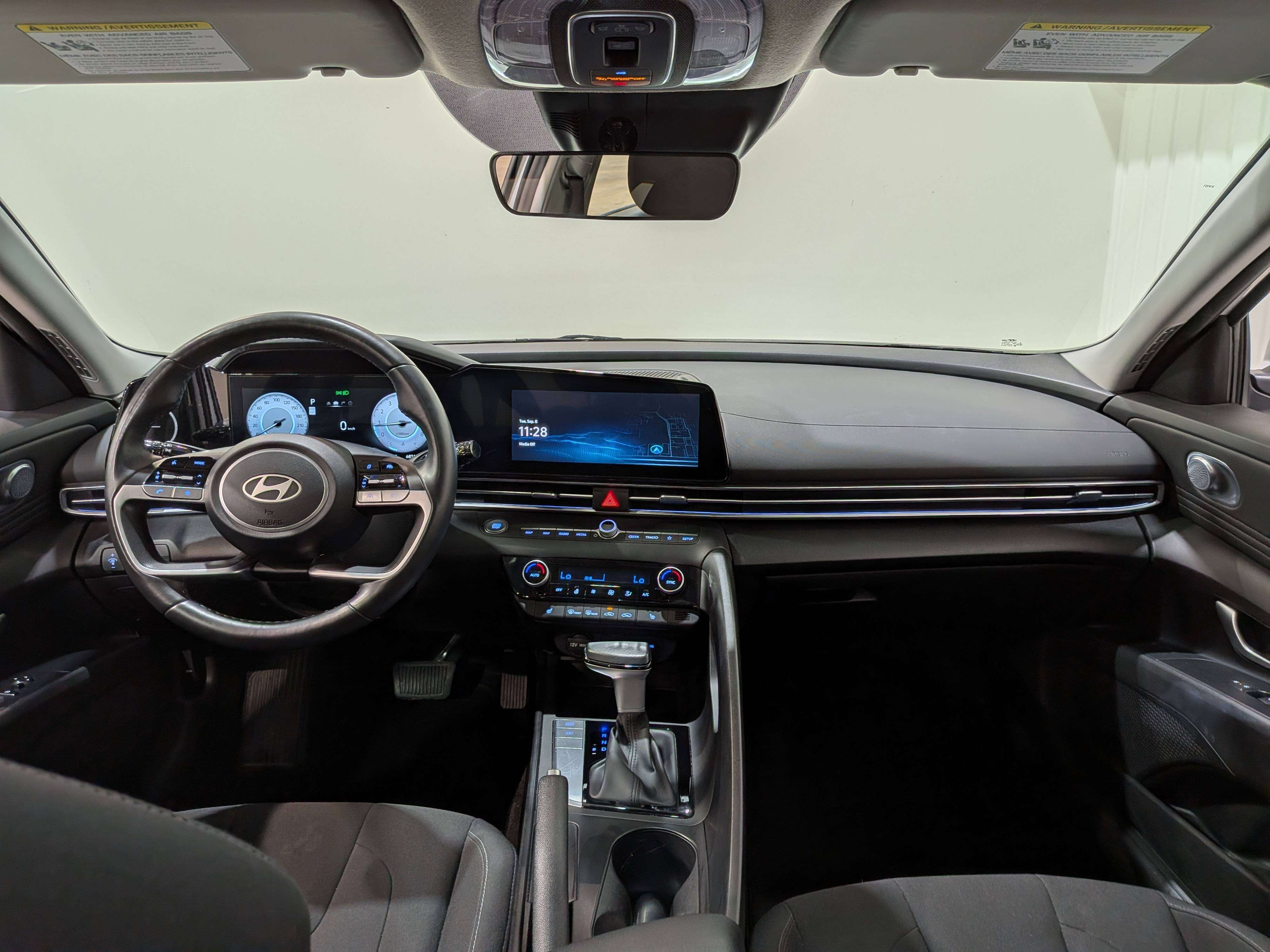 Hyundai Elantra 2025