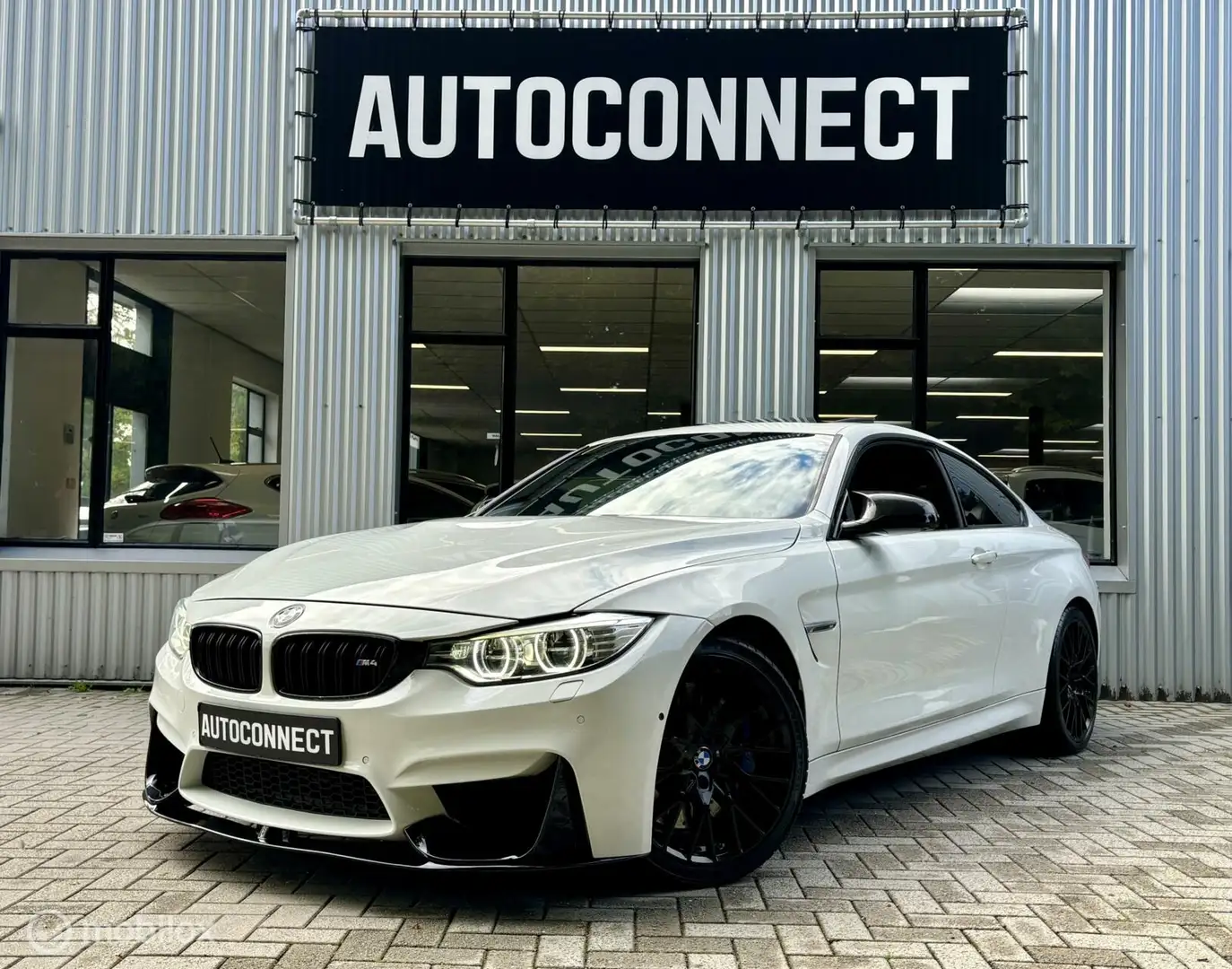 BMW M4 4-SERIE. SCHUIFDAK, HARMAN/KARDON, VOL OPTIES. Wit - 1