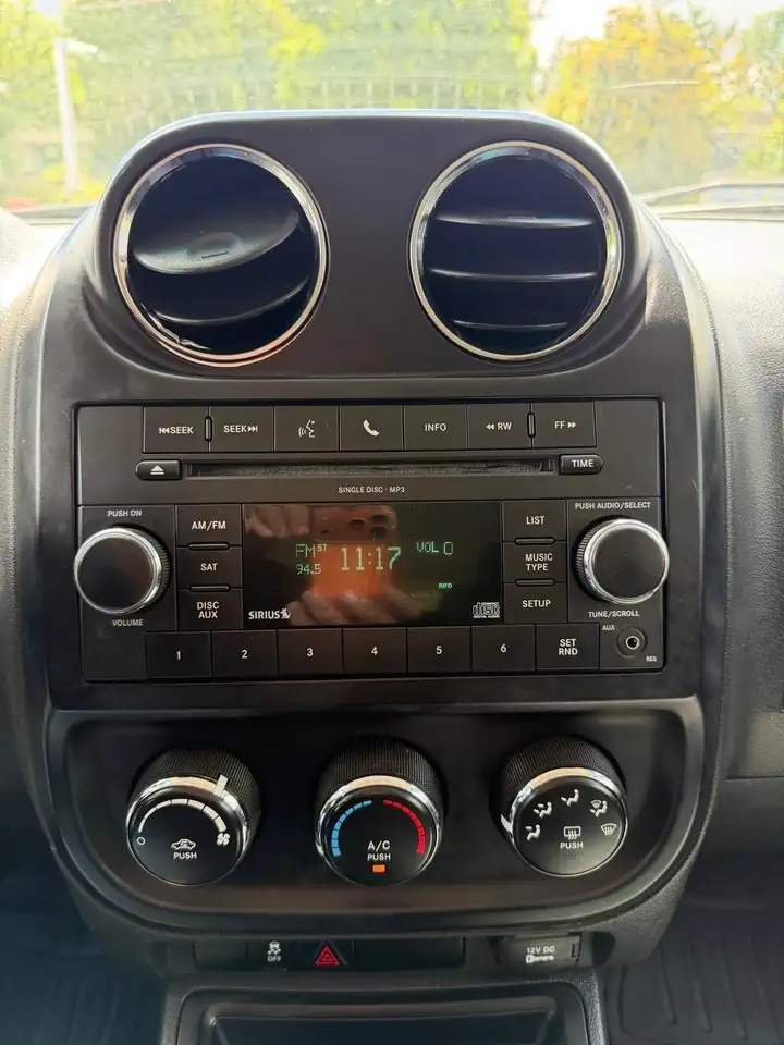 Jeep Patriot снимка Jeep Patriot