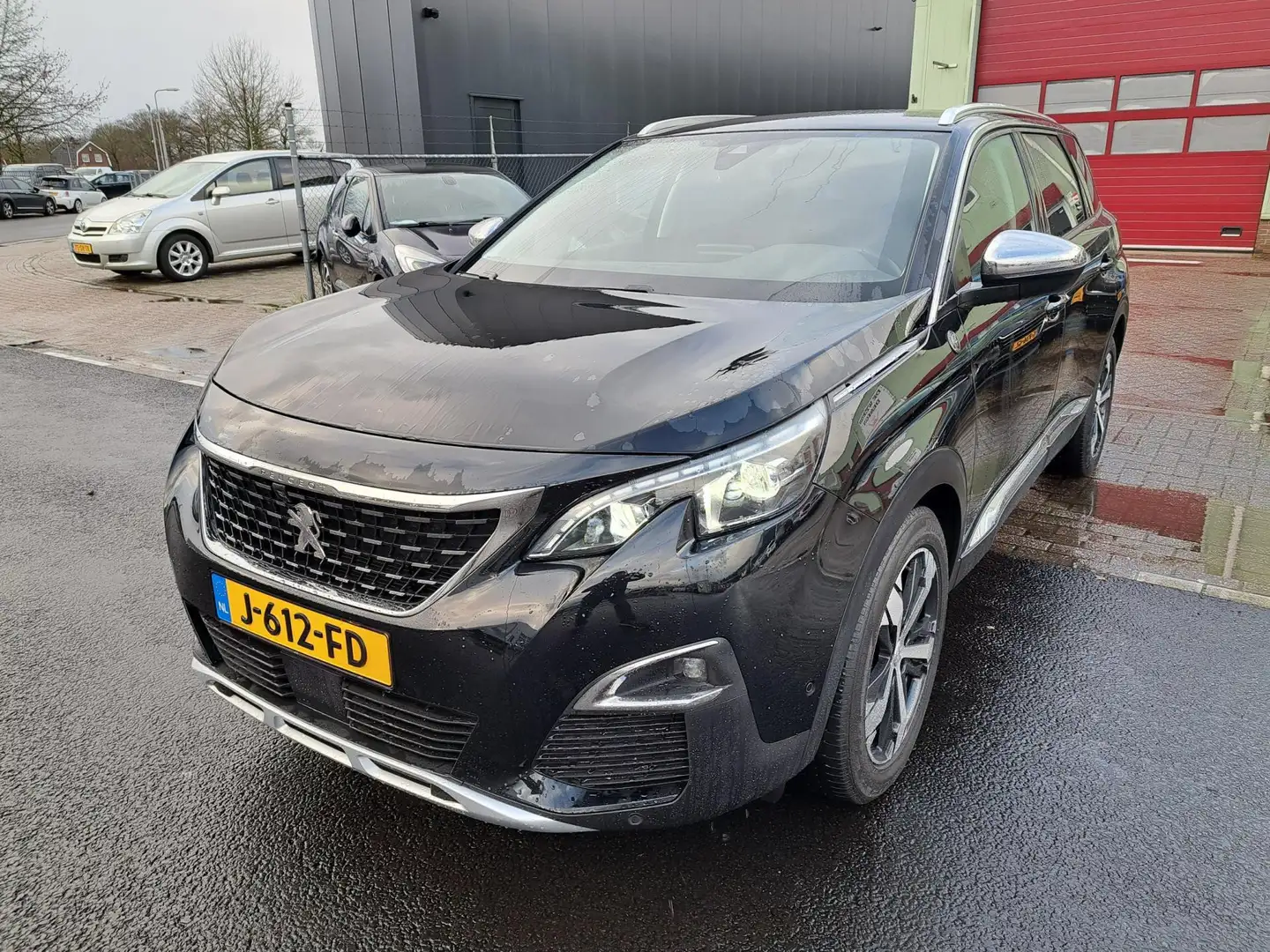 Peugeot 5008 1.5 BlueHDI 131pk Euro6 Blue Lease Executive 7pers Zwart - 1