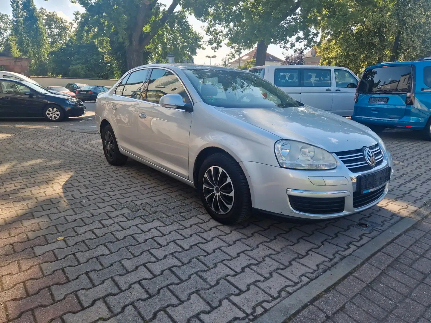 Volkswagen Jetta V 1.6, Comfortline,Klimaaut,Sitzhzg Silber - 1