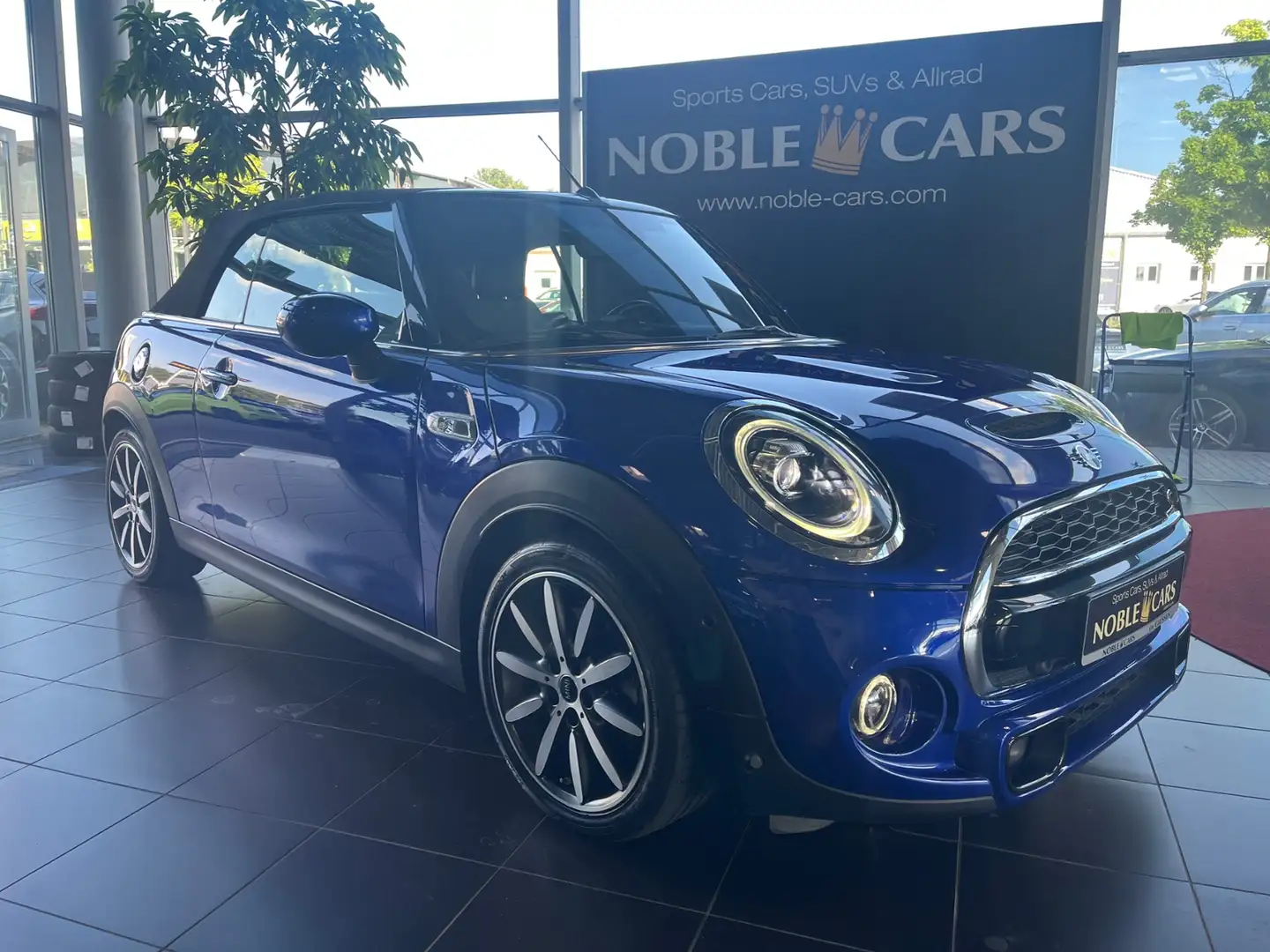 MINI Cooper Cabrio Cooper S Chili LED NAVI ALU Blauw - 2