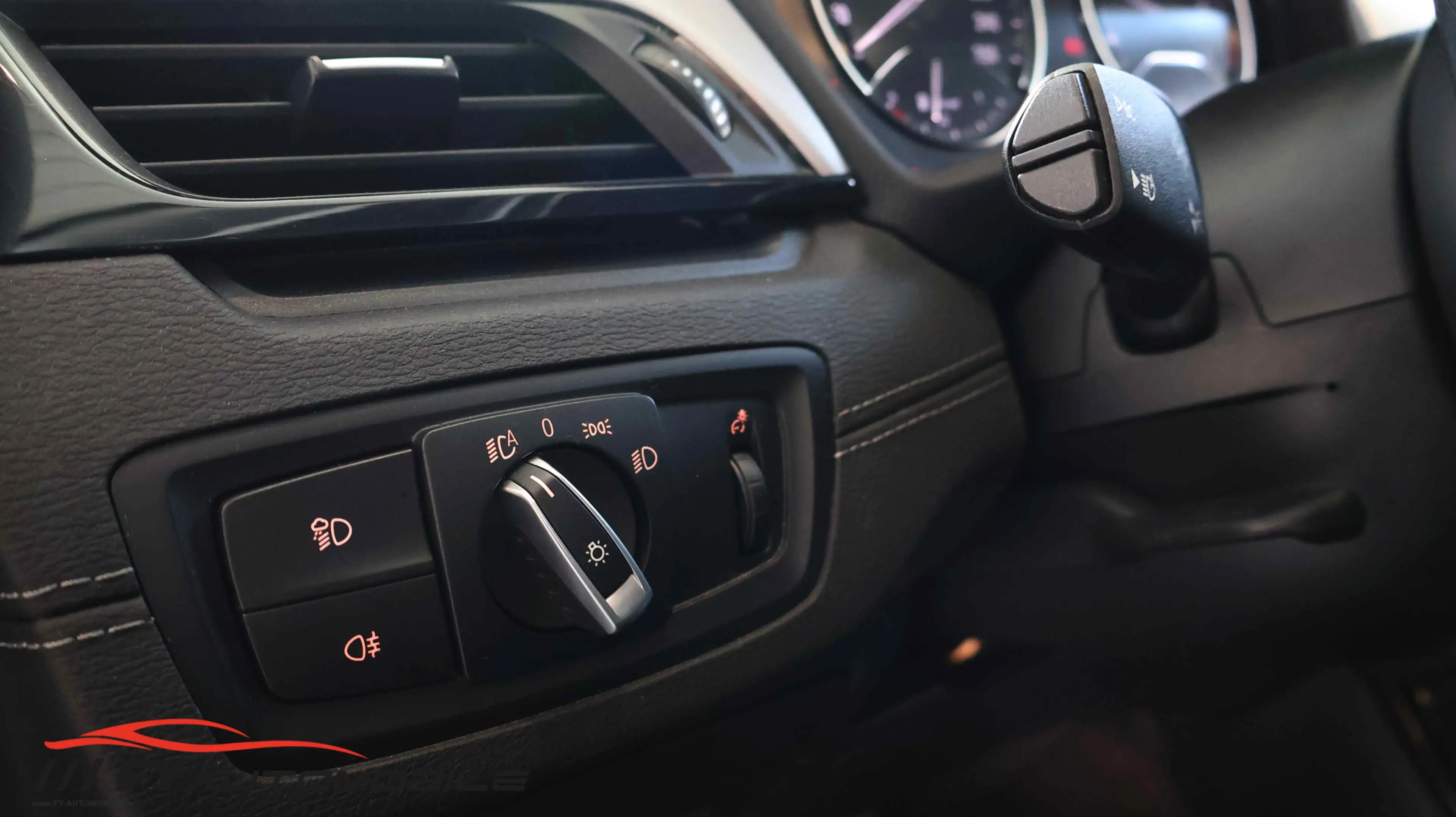 BMW X2 sDrive 18 d LED* Kamera* Garantie Top gepfl.* — photo 15