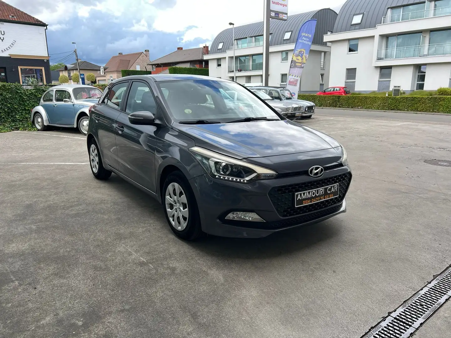 Hyundai i20 i20 1.1 CRDi Blackline Gris - 2