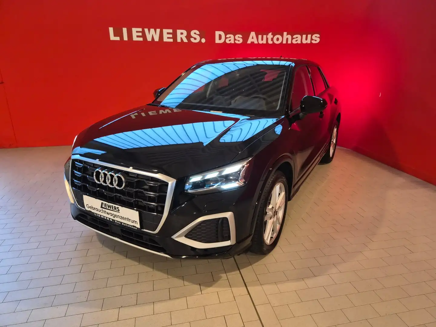 Audi Q2 35 TFSI admired Schwarz - 1