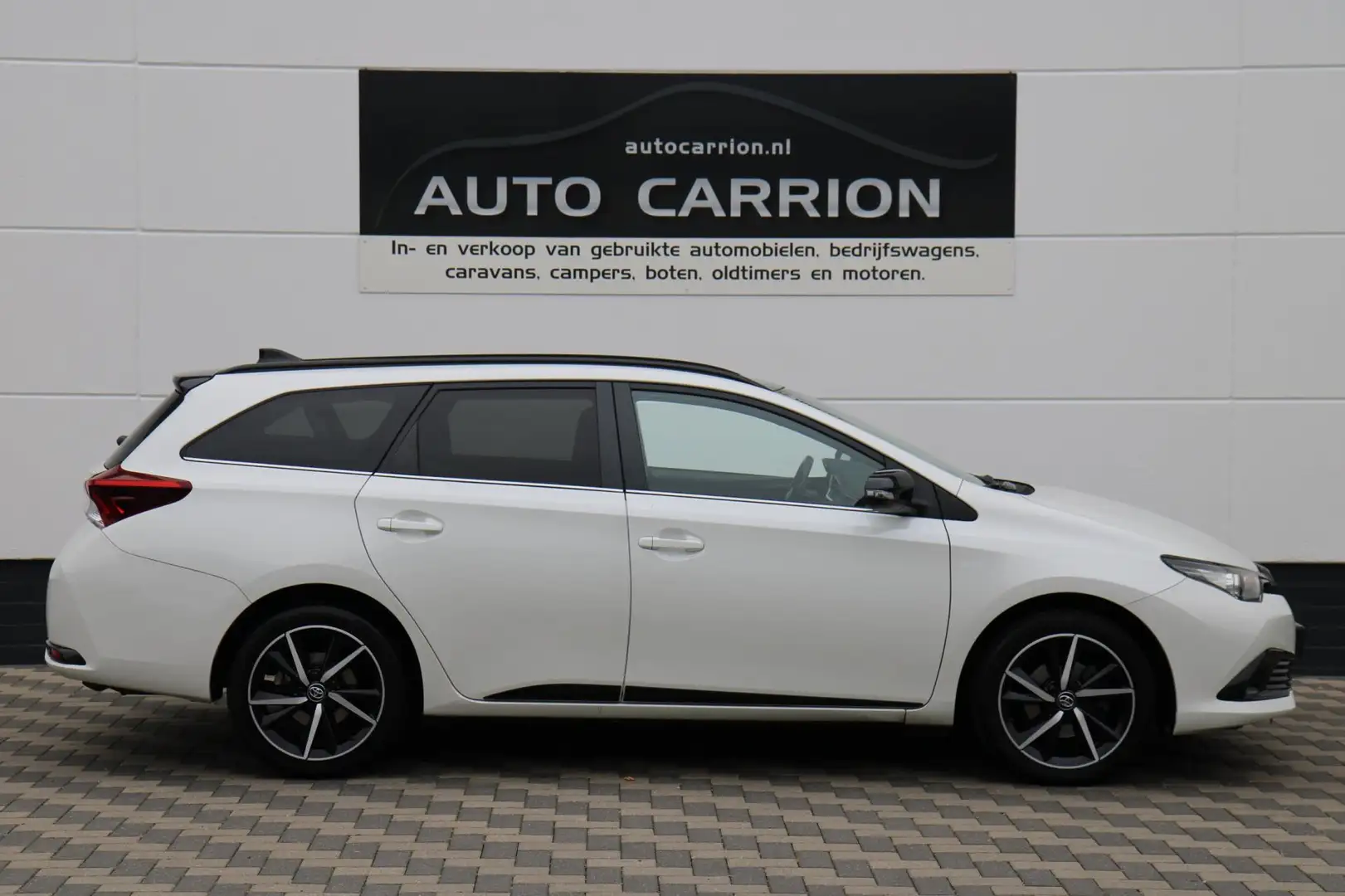 Toyota Auris Touring Sports 1.2T 116PK Navi Camera Cruise !! Wit - 2