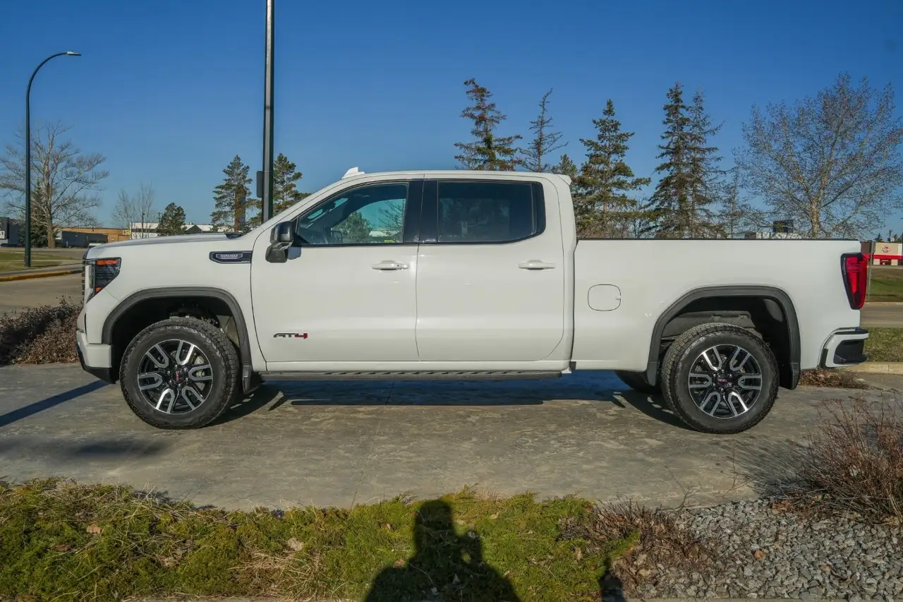 GMC Sierra 1500 снимка GMC Sierra 1500