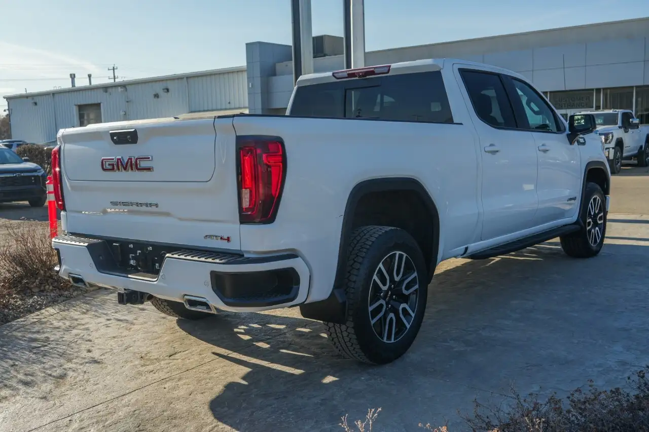 GMC Sierra 1500 снимка GMC Sierra 1500