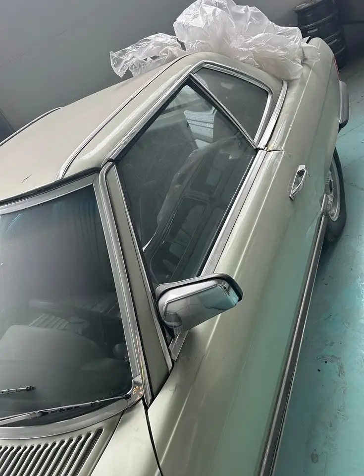 Mercedes-Benz SL 350 R 107, foto 2
