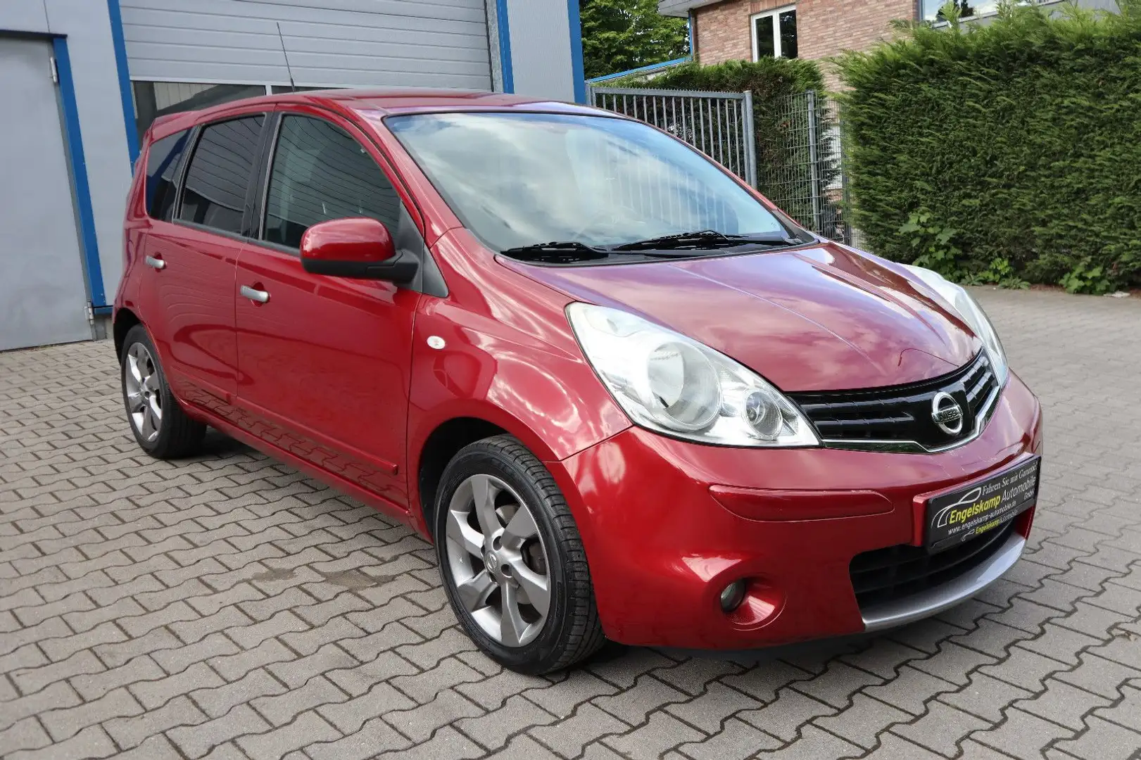 Nissan Note 1.4 I-Way/NAVI/KLIMAAUTM./MFL/SCHECKH./1.HD Červená - 1