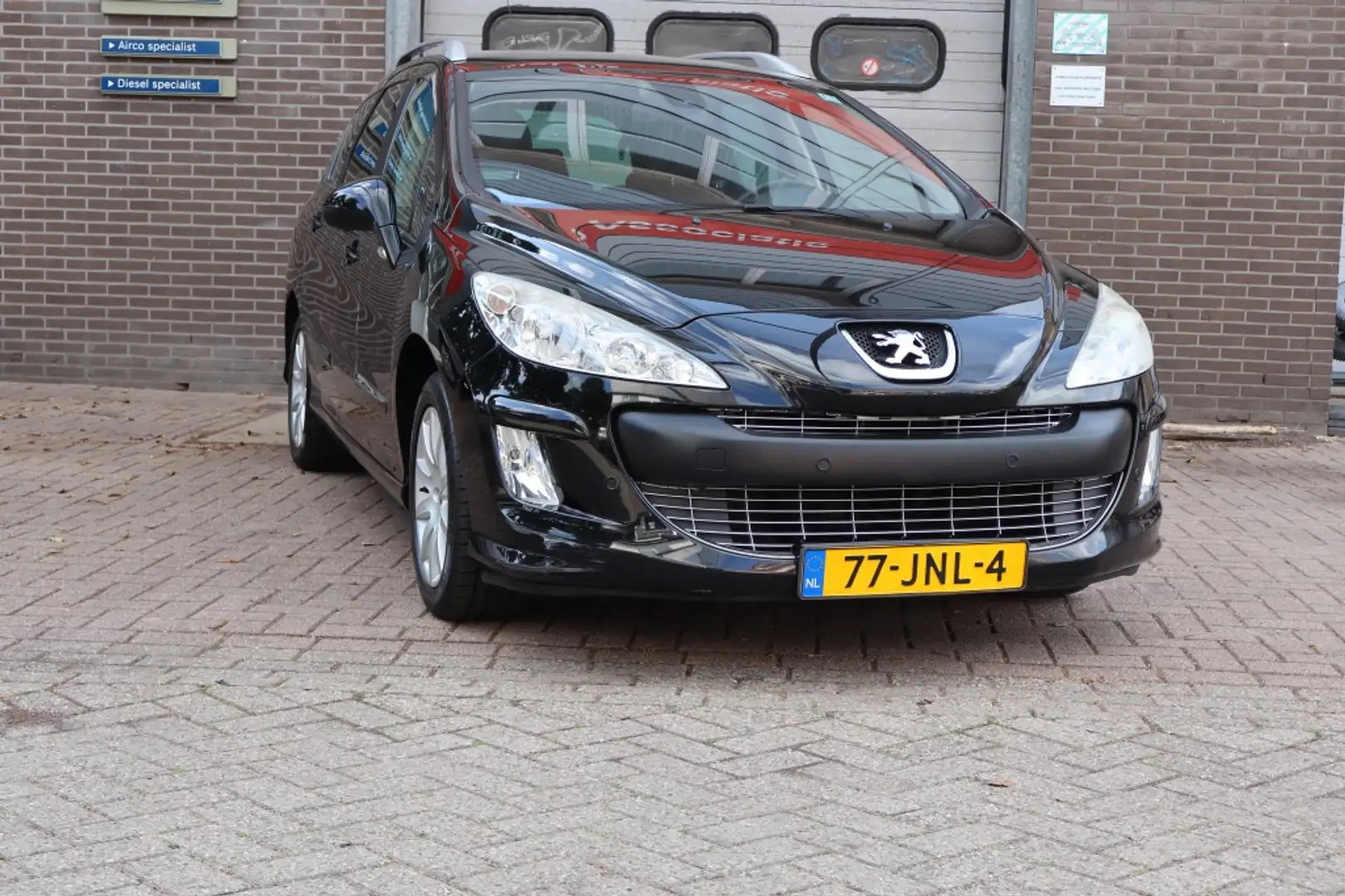 Peugeot 308 SW 1.6 VTi XS Zwart - 1