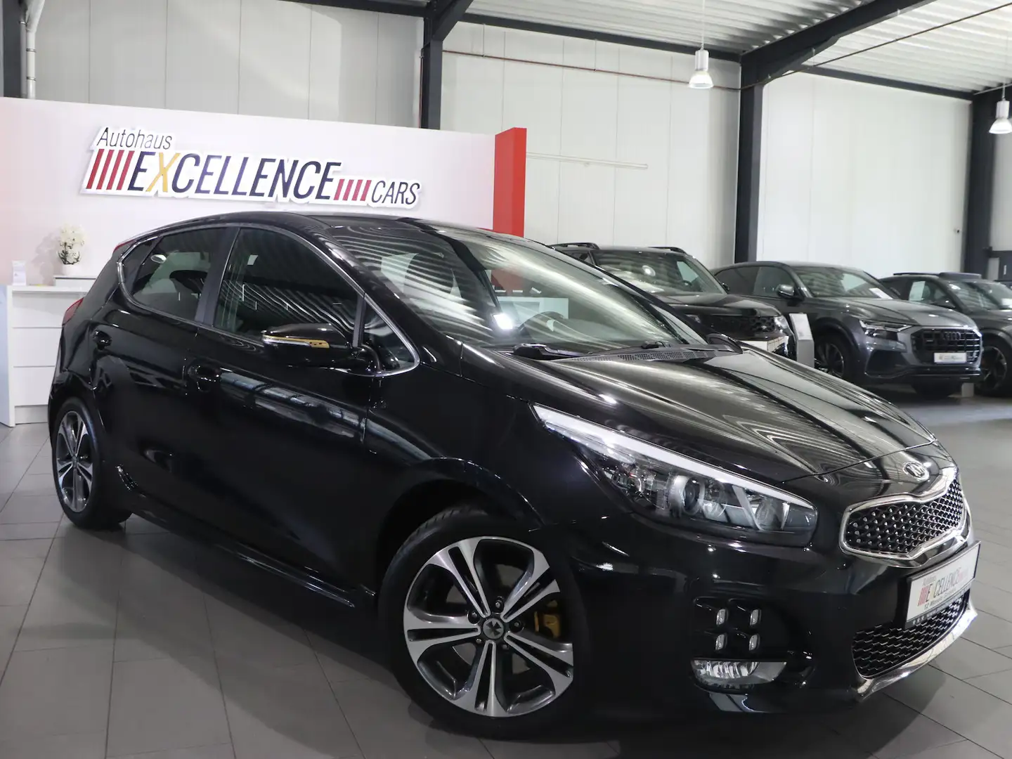 Kia Ceed / cee'd cee´d 1.0 T-GDI GT-LINE SPORT NAVI+KAMERA+APPLE Schwarz - 2