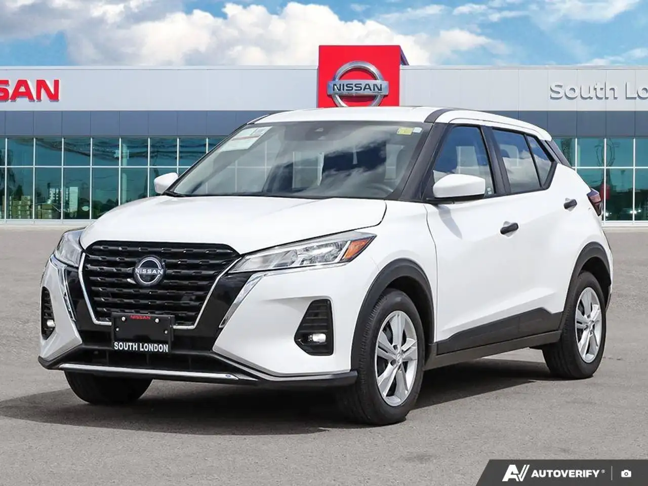 Nissan Kicks photo Nissan Kicks