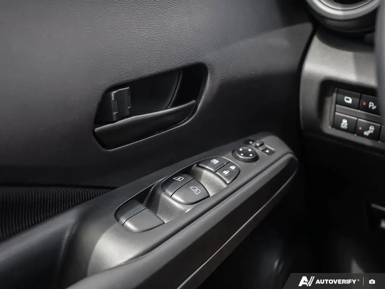 Nissan Kicks photo Nissan Kicks