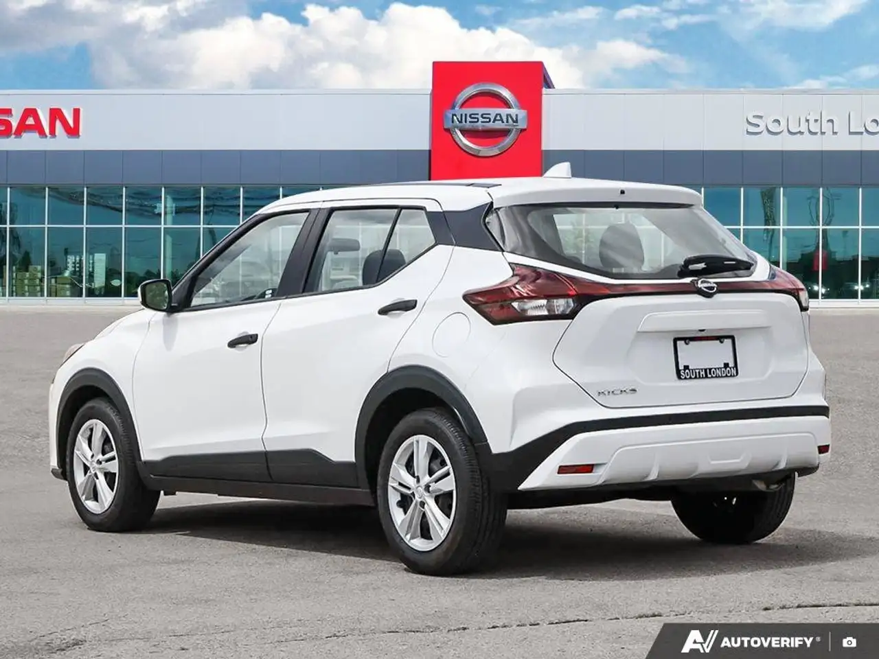 Nissan Kicks photo Nissan Kicks