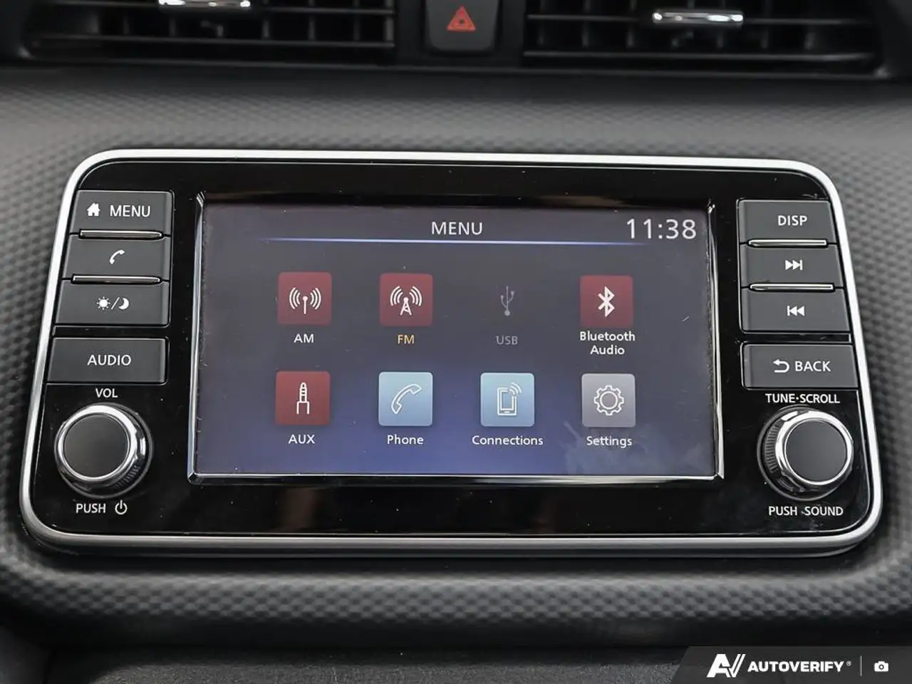 Nissan Kicks photo Nissan Kicks