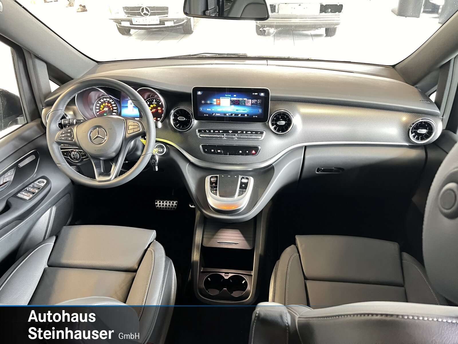 Mercedes-Benz V 220