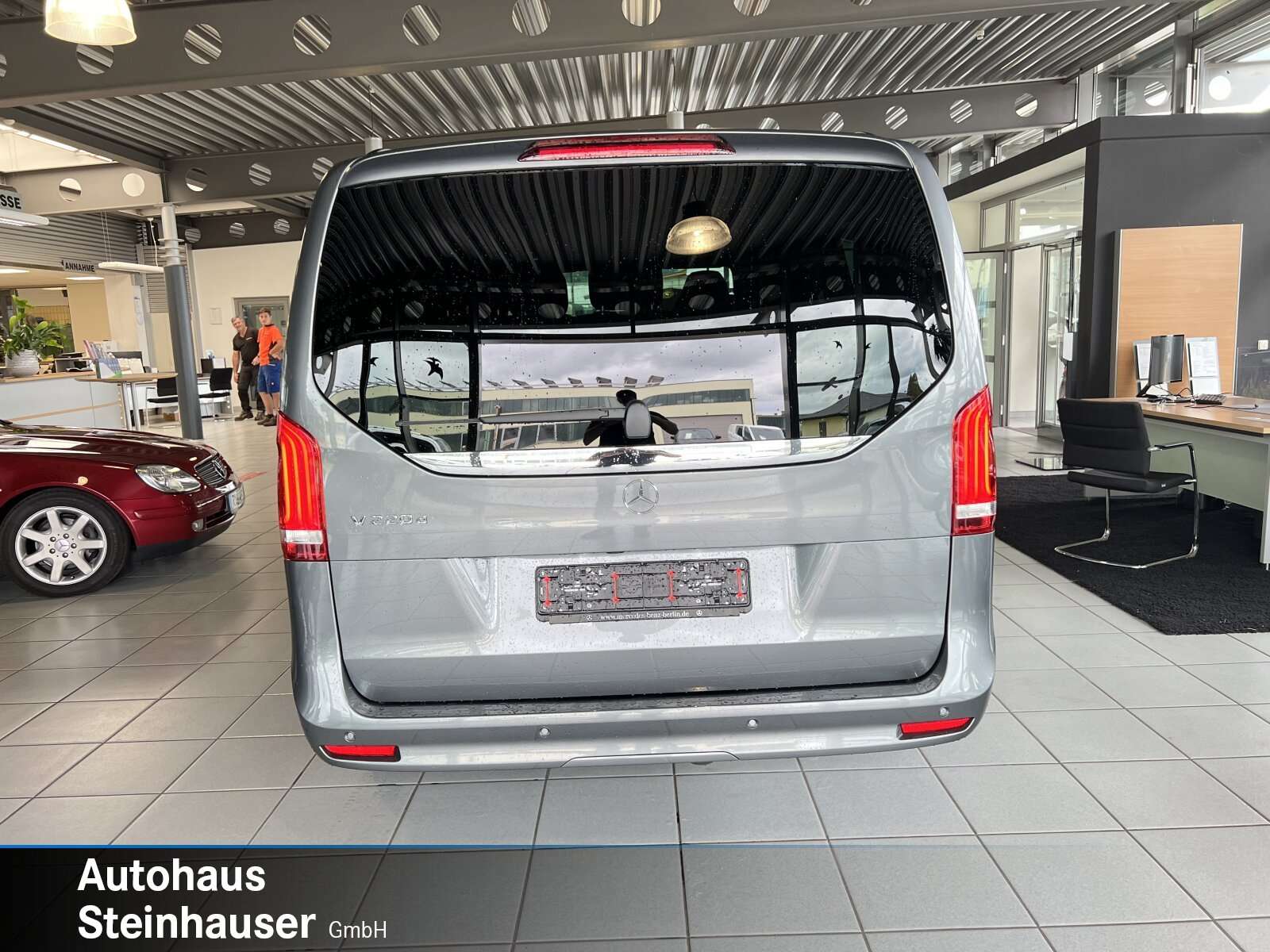 Mercedes-Benz V 220