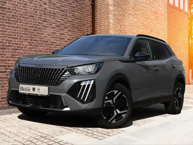 Peugeot 2008 view 2