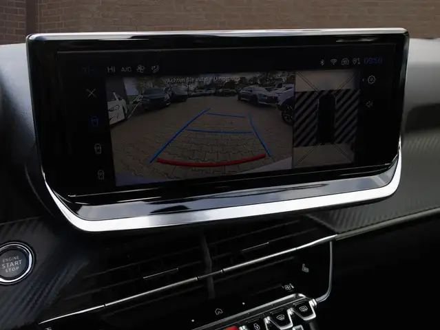 Peugeot 2008 view 9