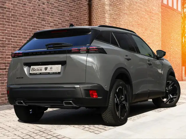 Peugeot 2008 view 4